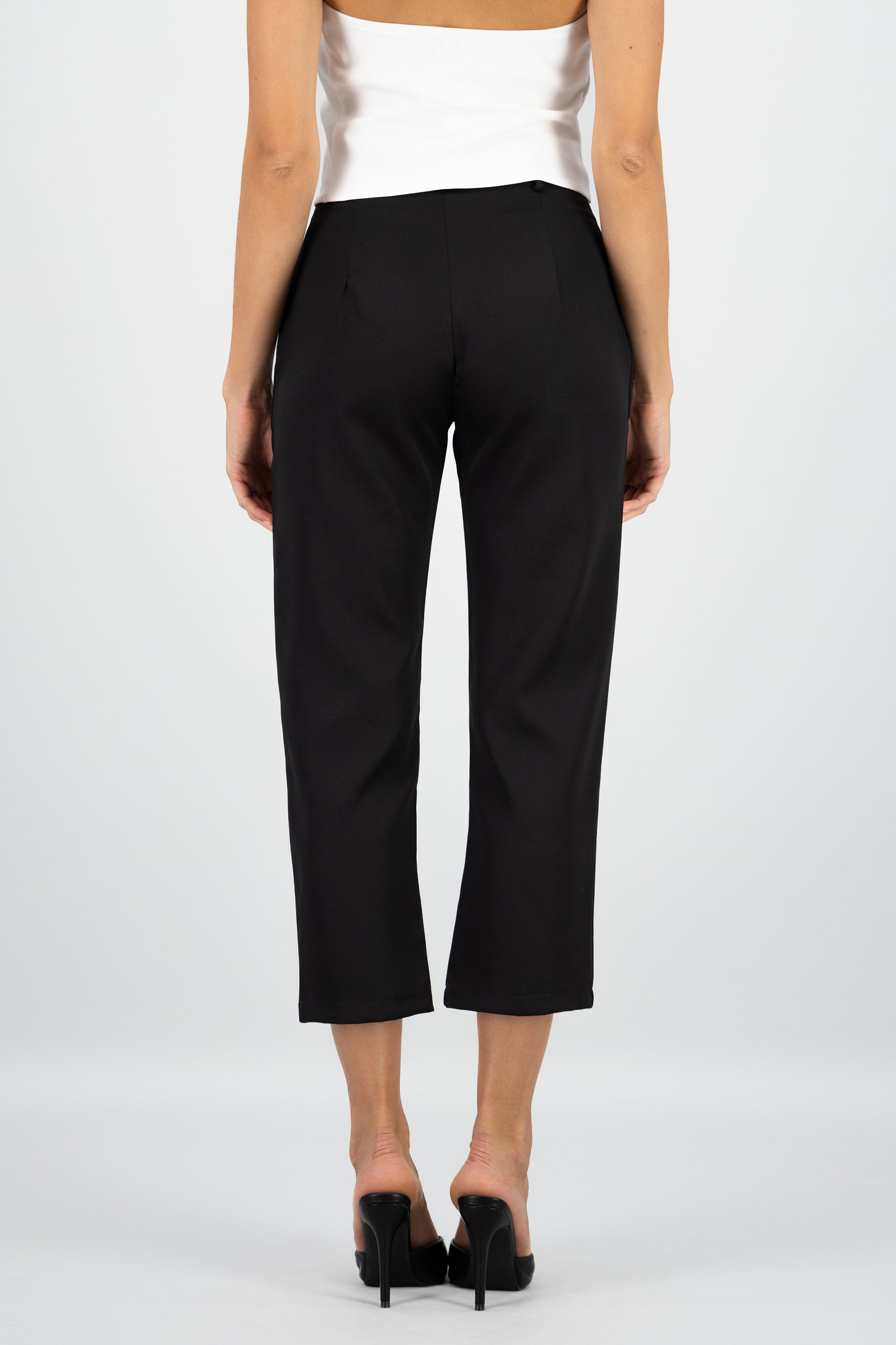 Pantalón Cintura Alta Capri Bolsas