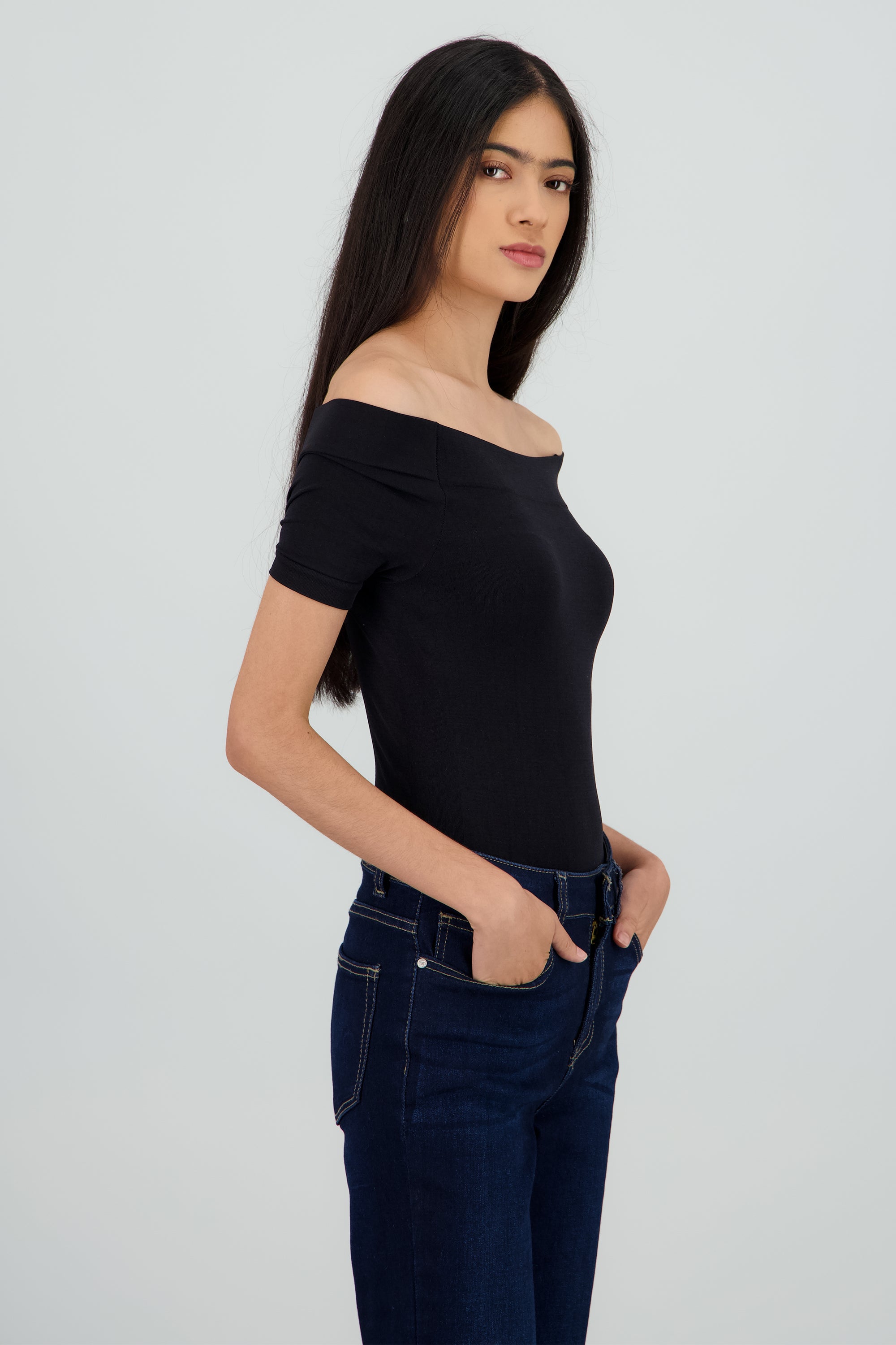 Bodysuit Liso Hombros Descubiertos