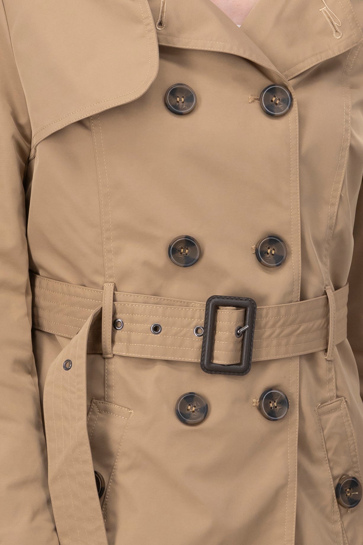 Gabardina ajustada capucha