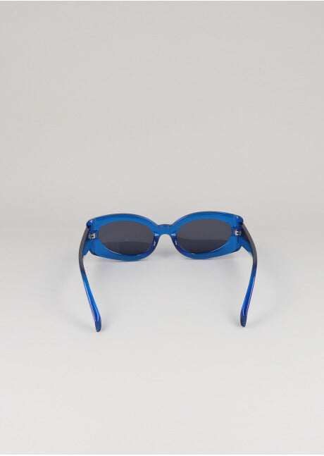 Lentes ovalados armazón grueso
