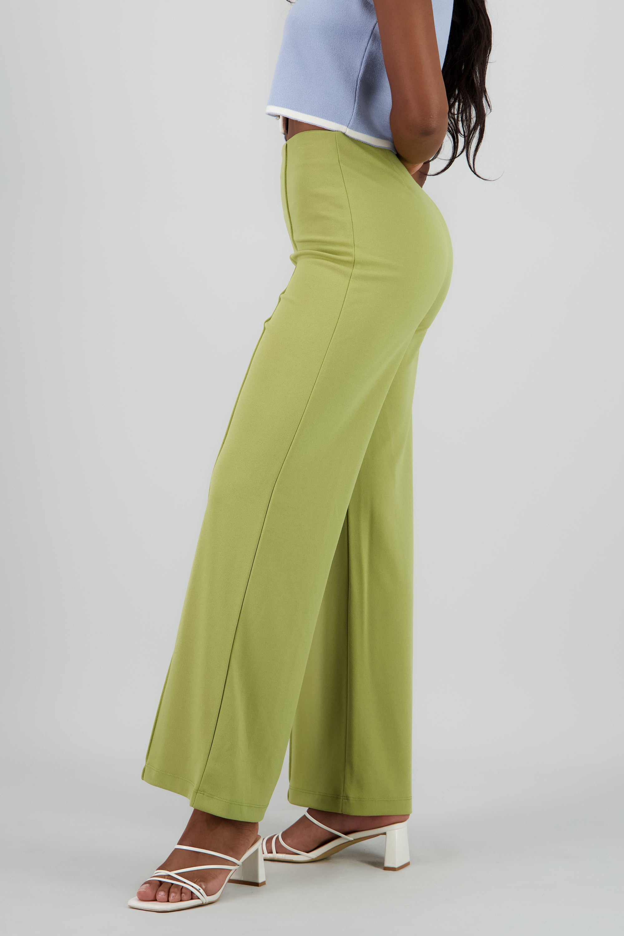 LIGHT GREEN