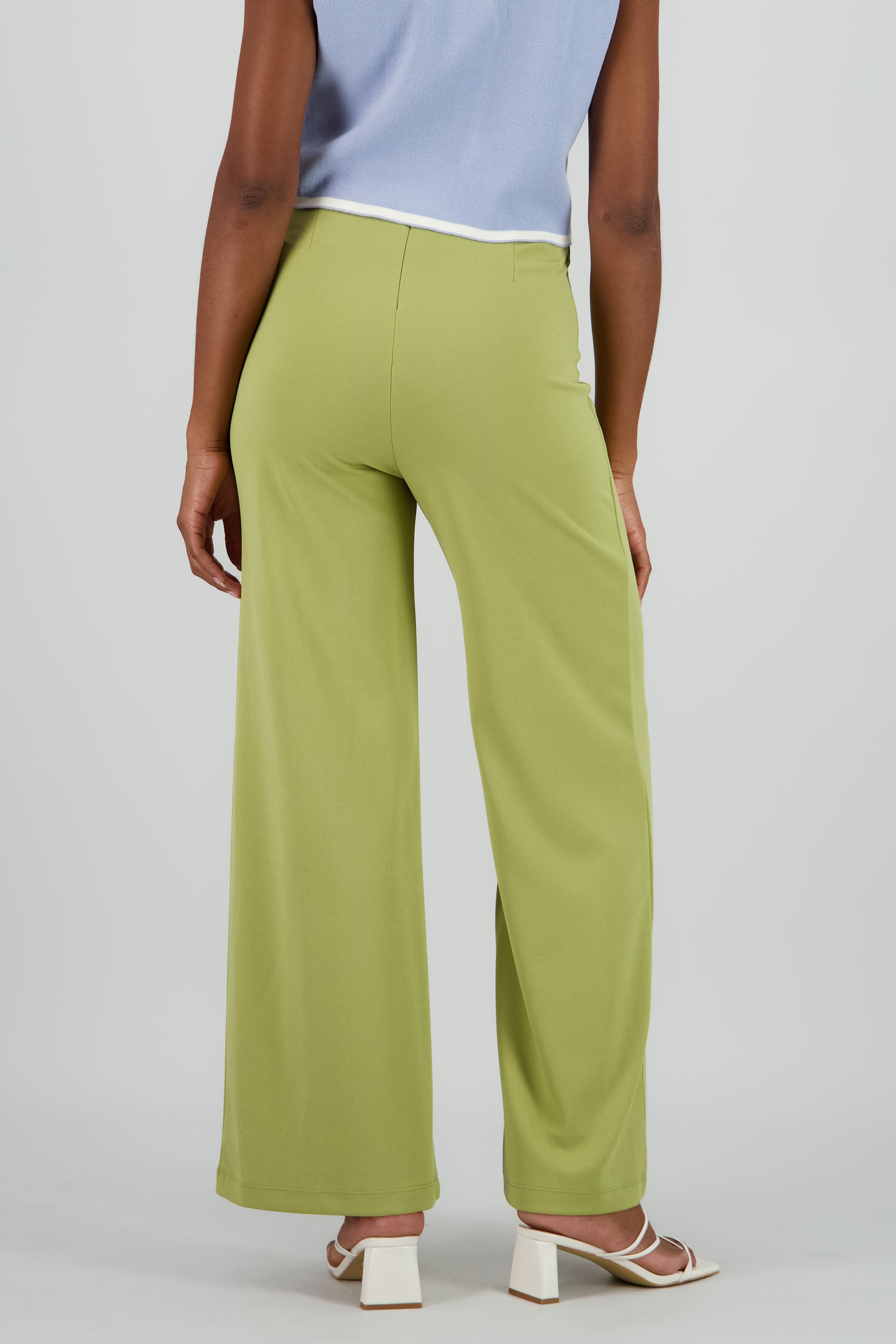 LIGHT GREEN