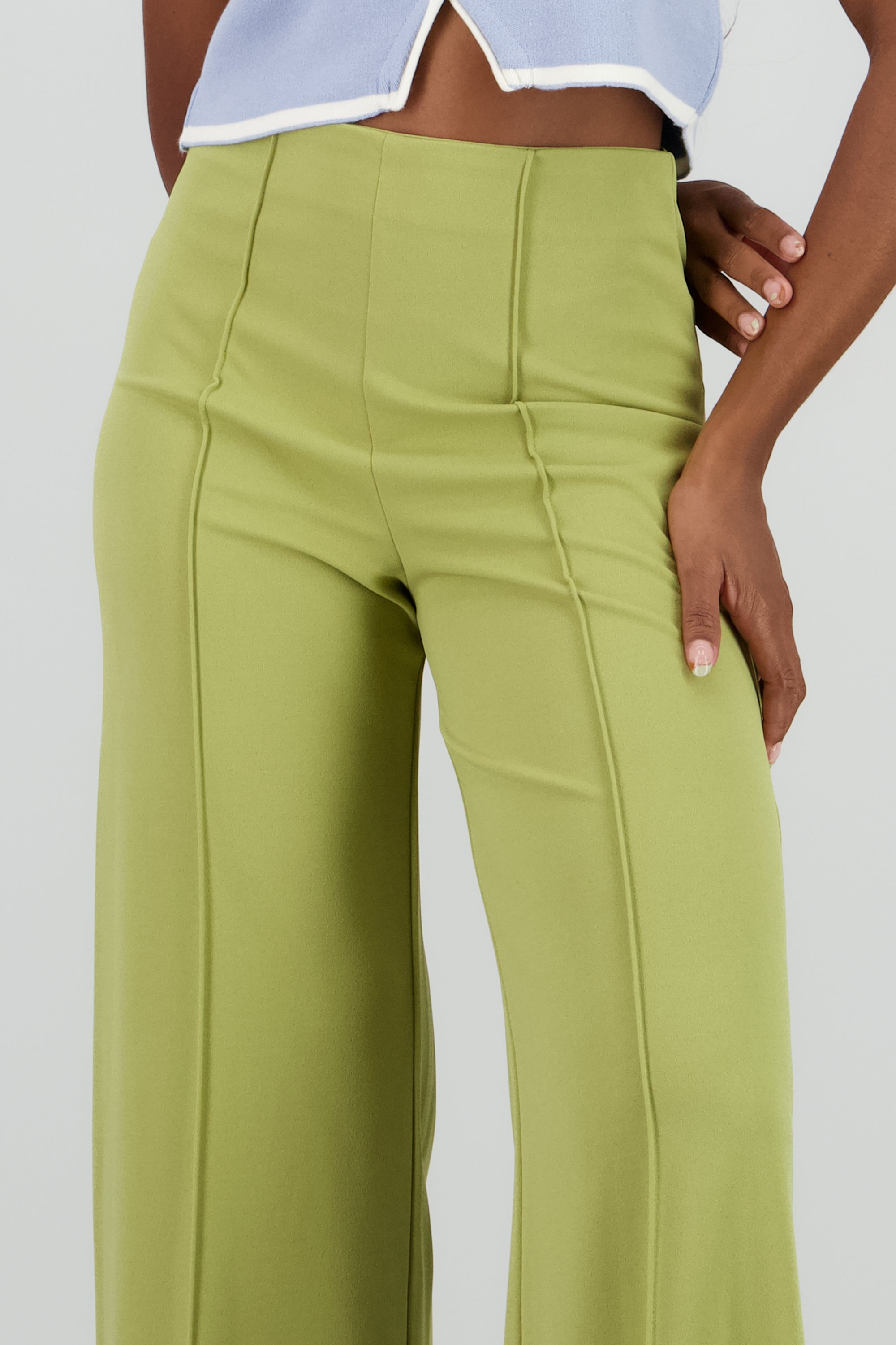 LIGHT GREEN