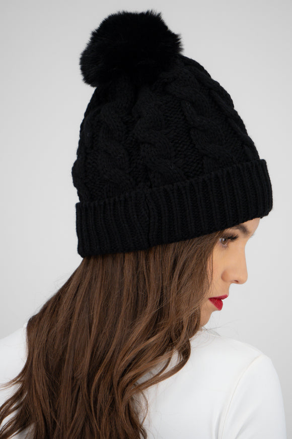 Gorro tejido trenzado pompón