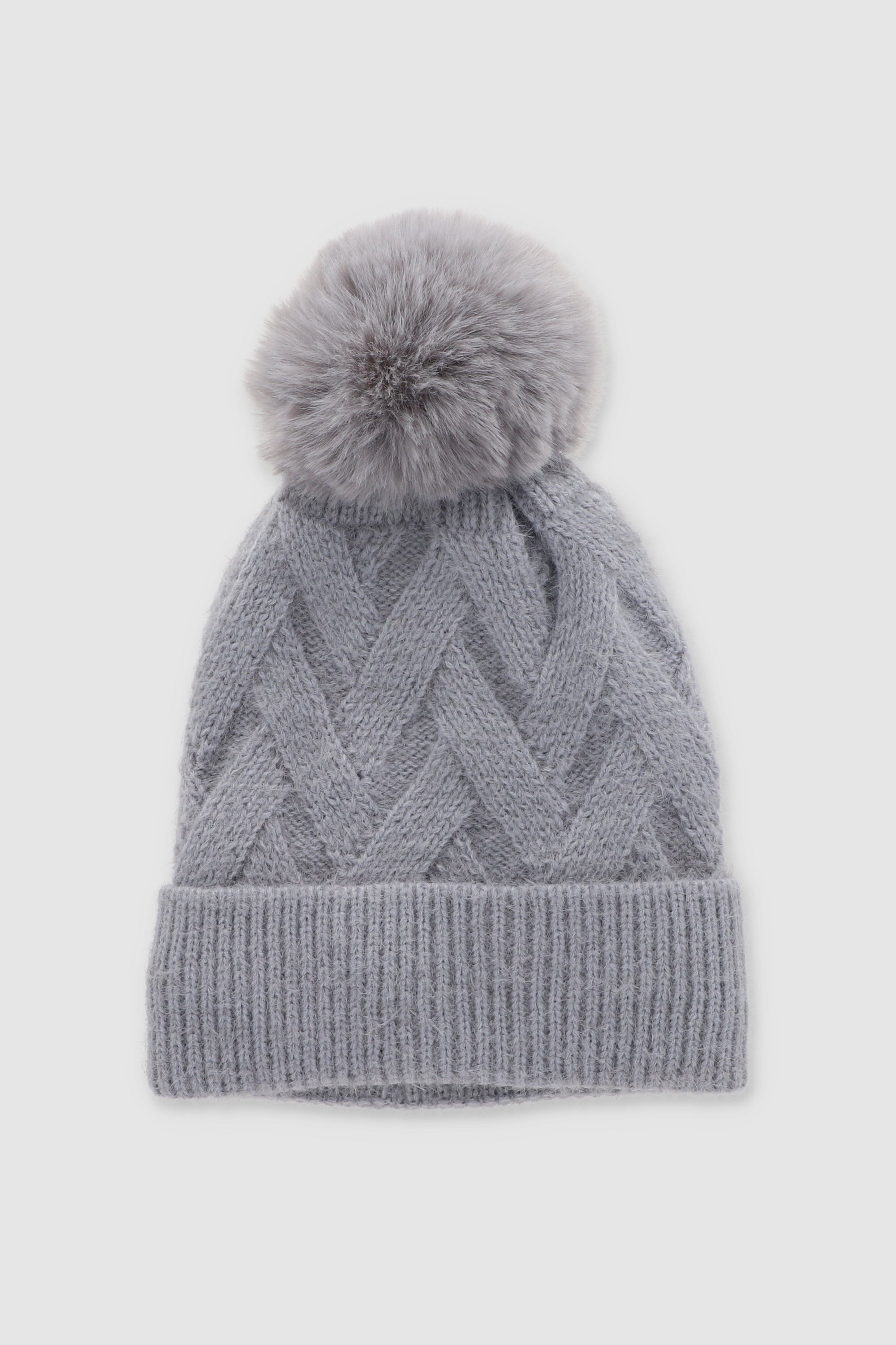Gorro tejido pompón