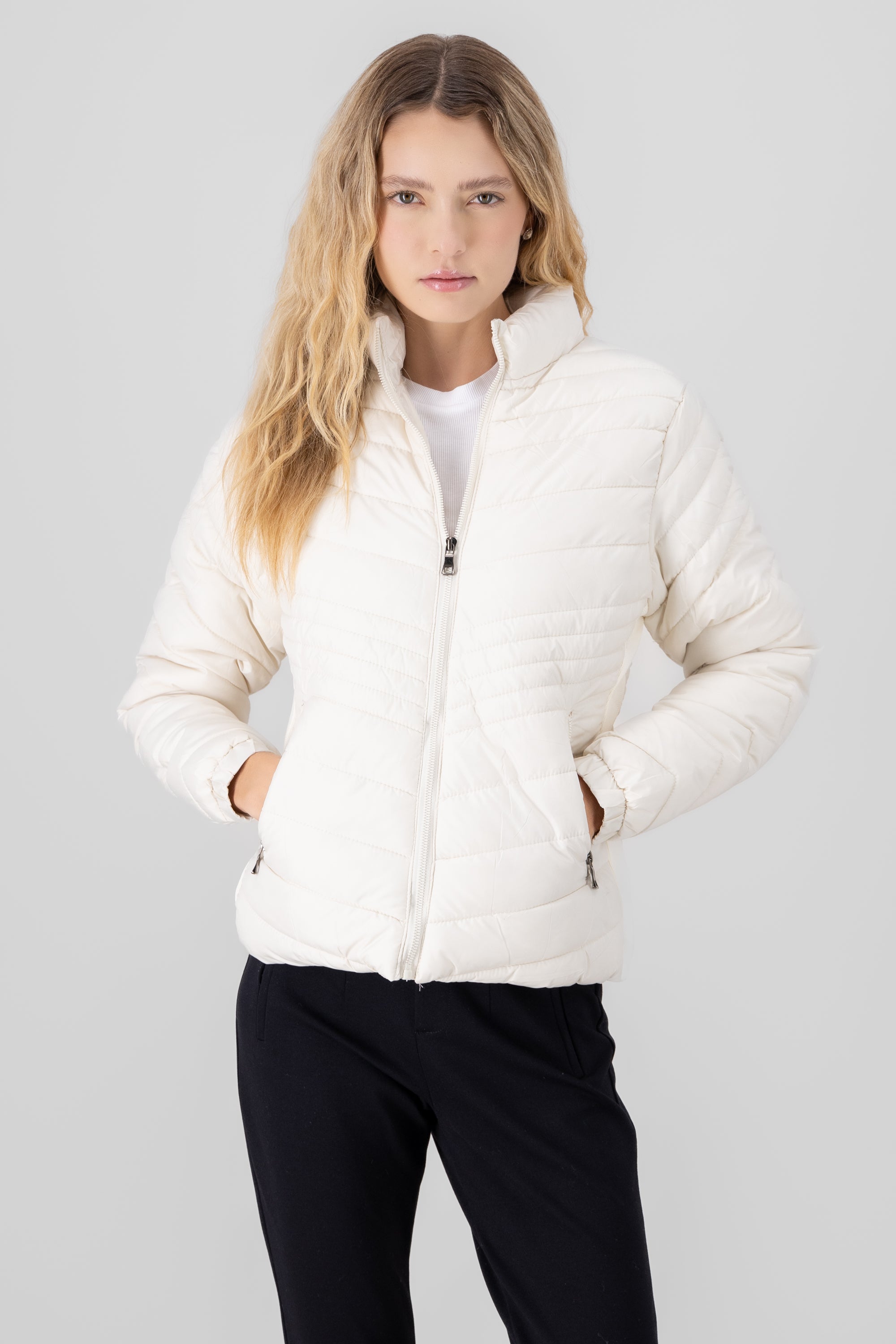 Chamarra Capitonada Cat Chamarra Capitonada Bolsillos