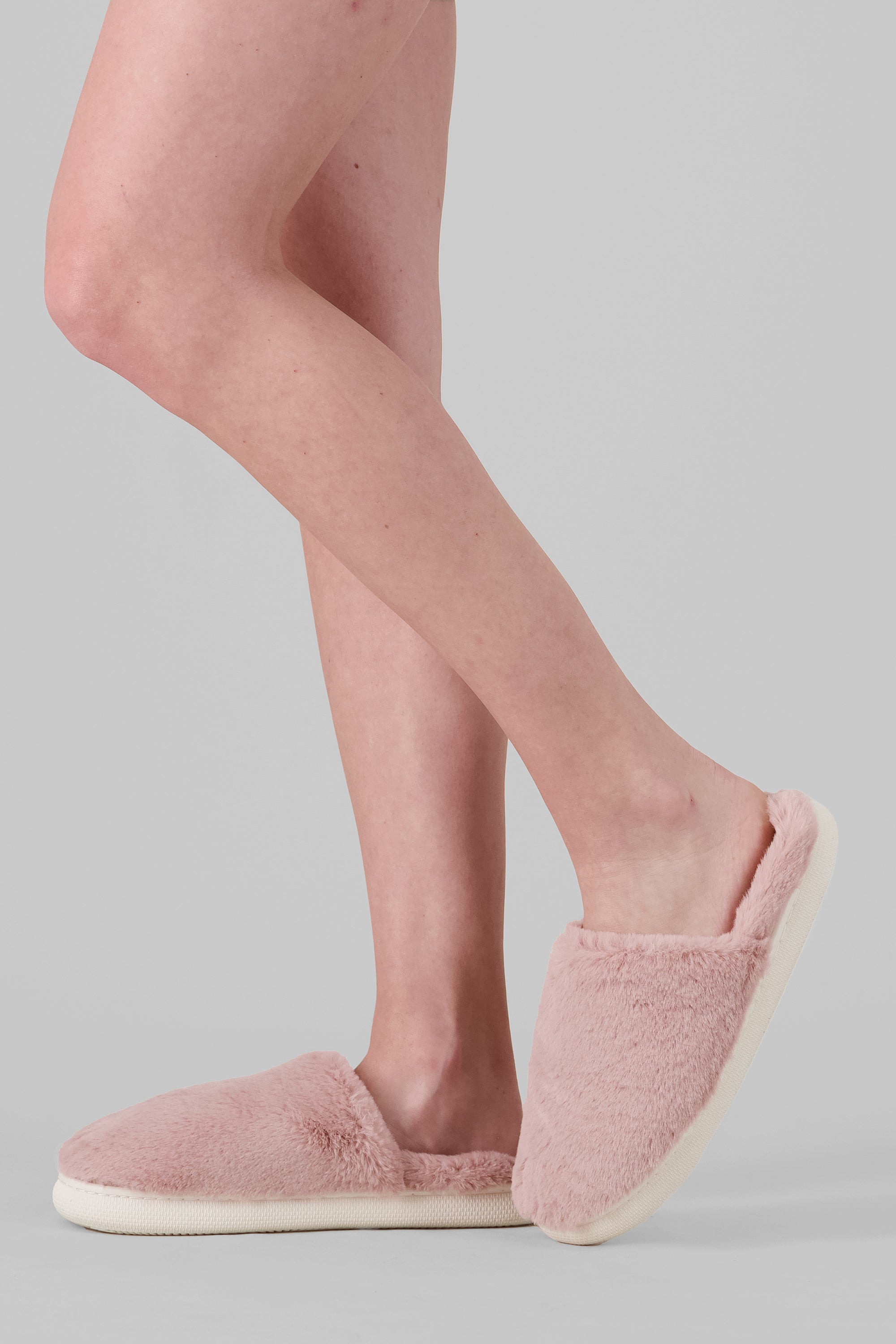 Pantuflas Peluche Monocolor - Main Image