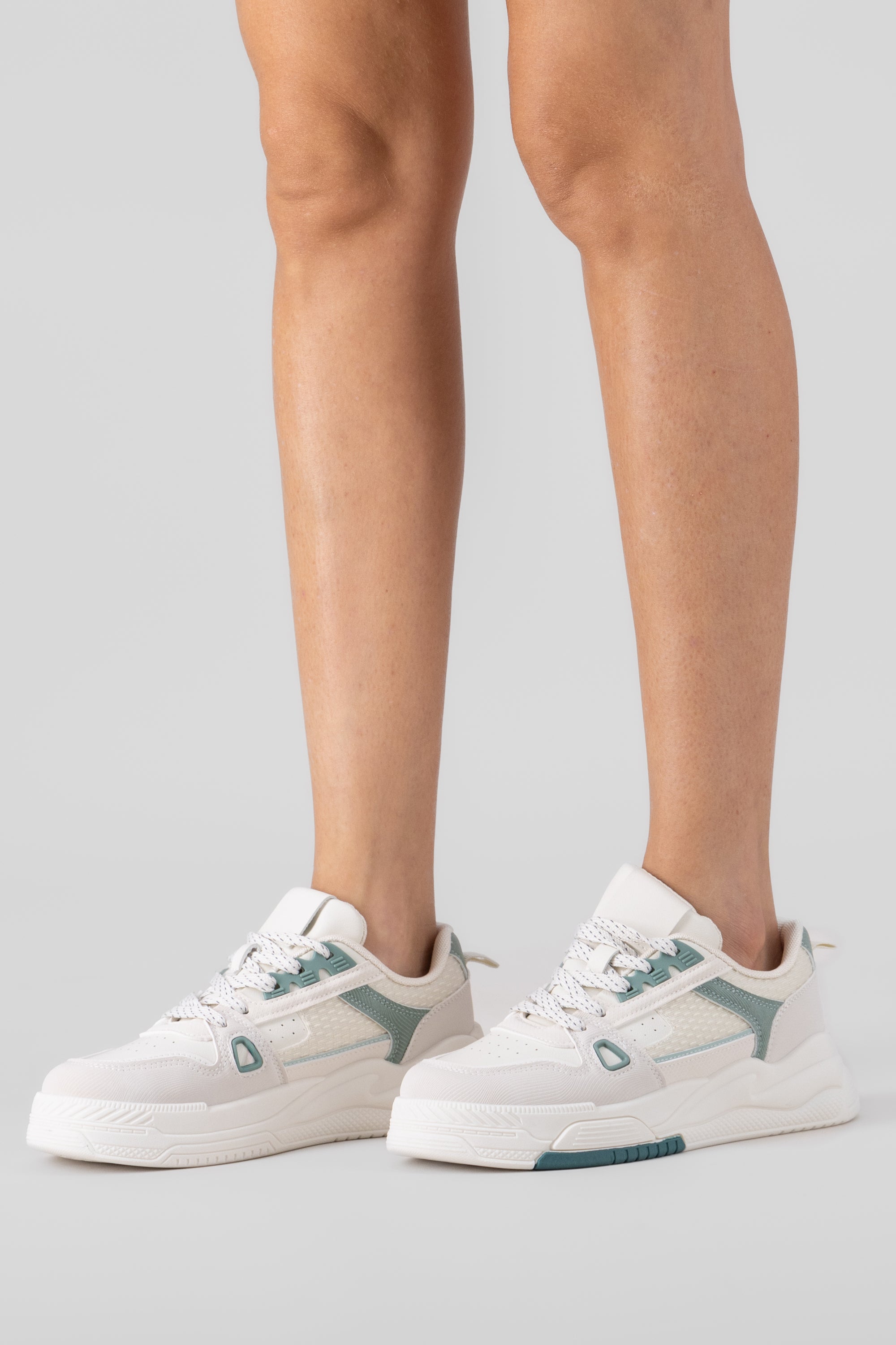 Tenis Perforados Contrastes