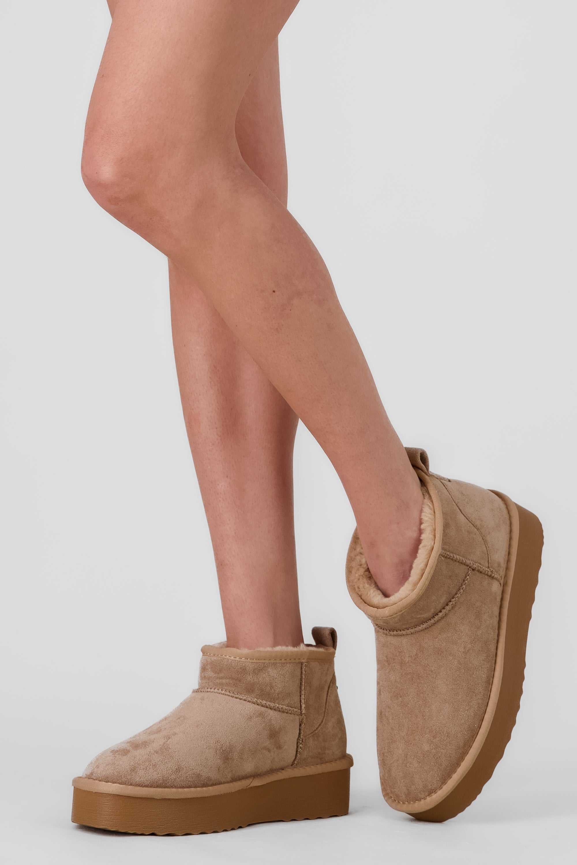 Te Para Tres Botitas De Diseño Botas Lisas Forro Peluche