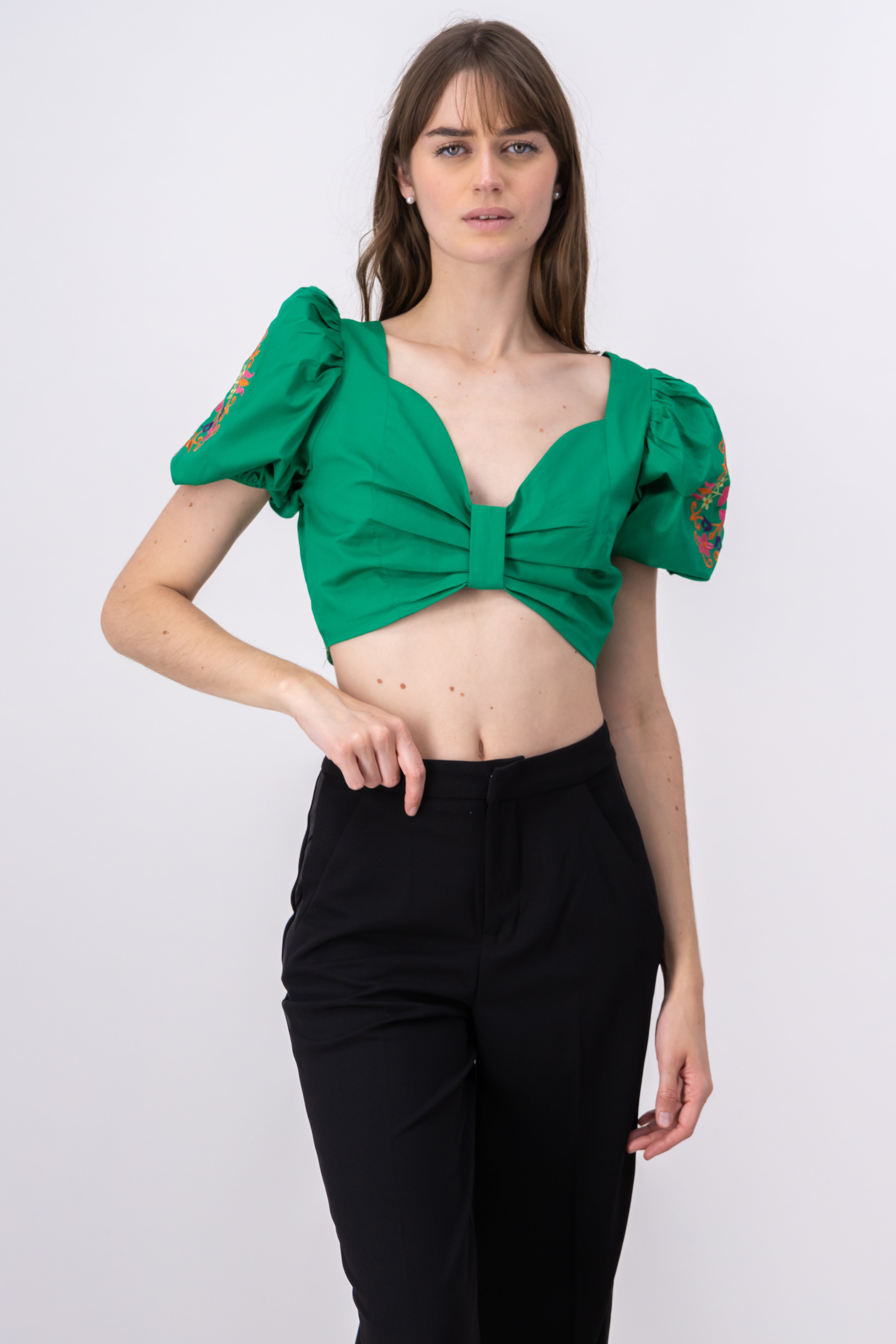 Top mangas abullonadas detalle bordado - Main Image