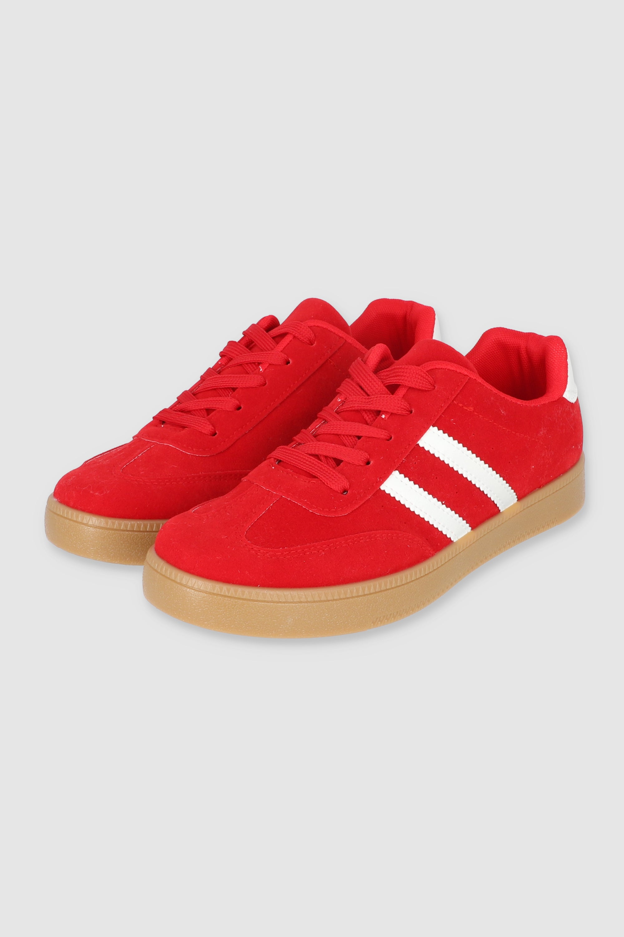 Tenis casual rayas punta suede