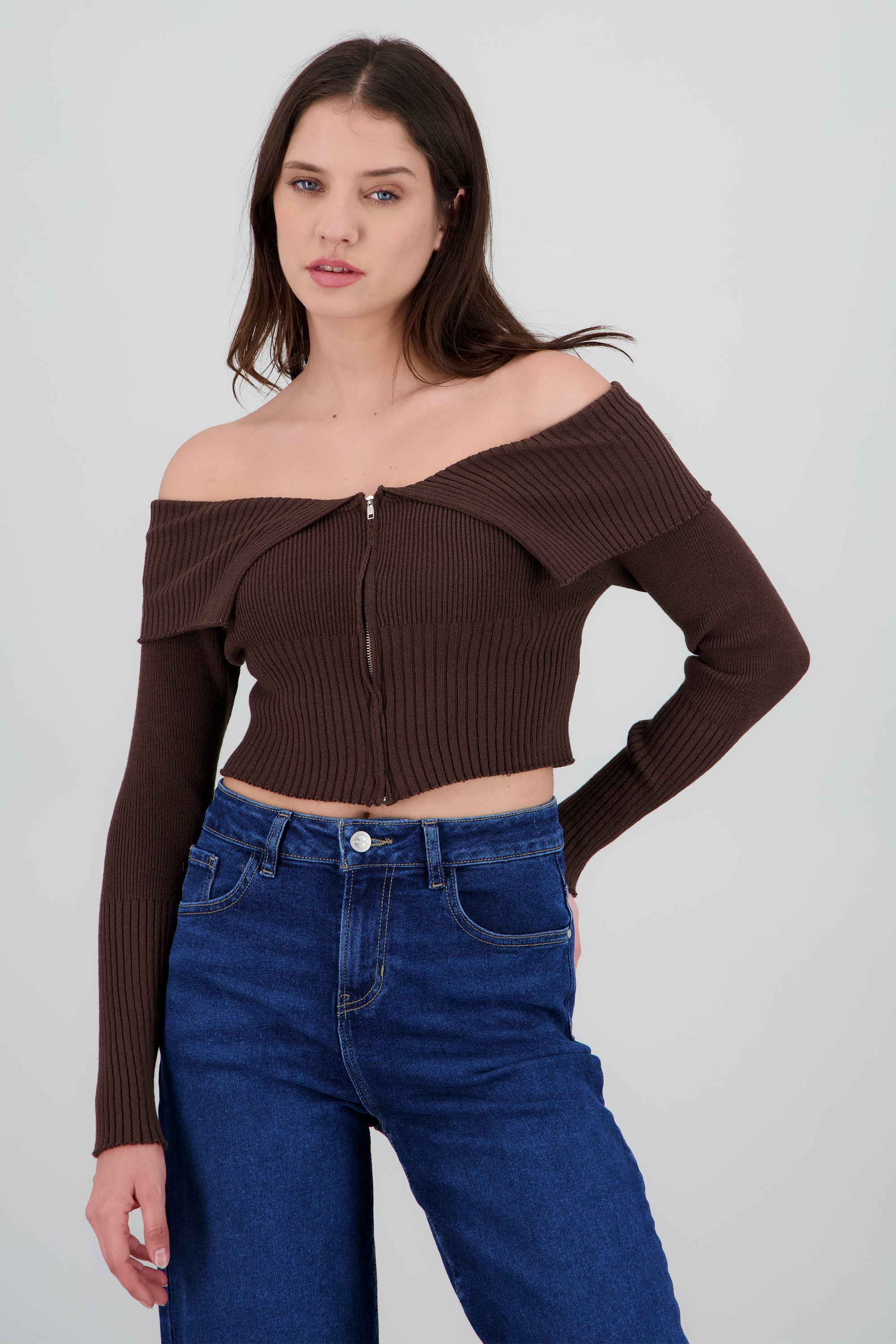 DARK BROWN