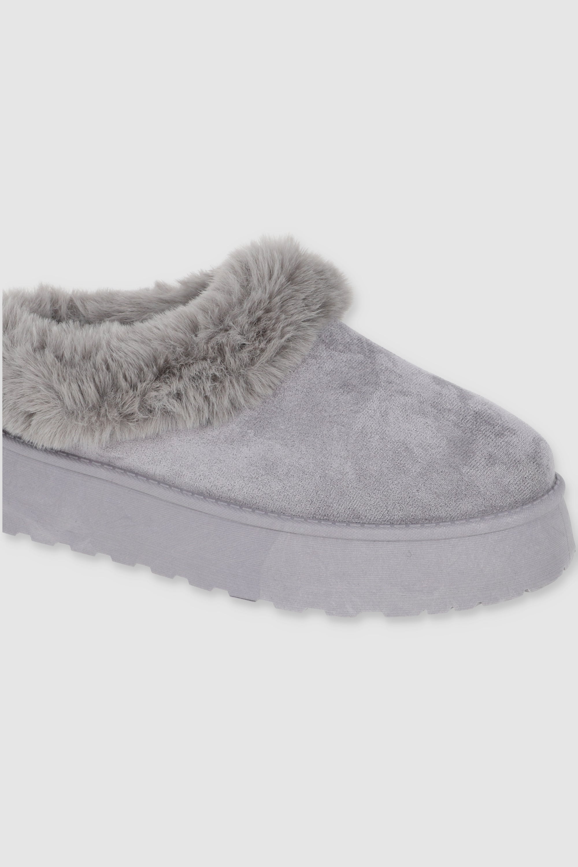 Pantufla Peluda Mula