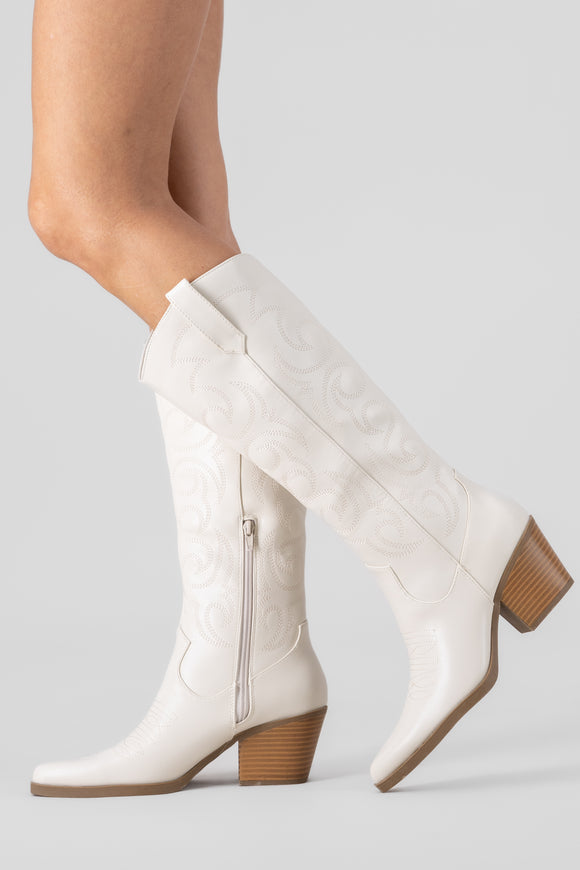 Bota larga vaquera bordados