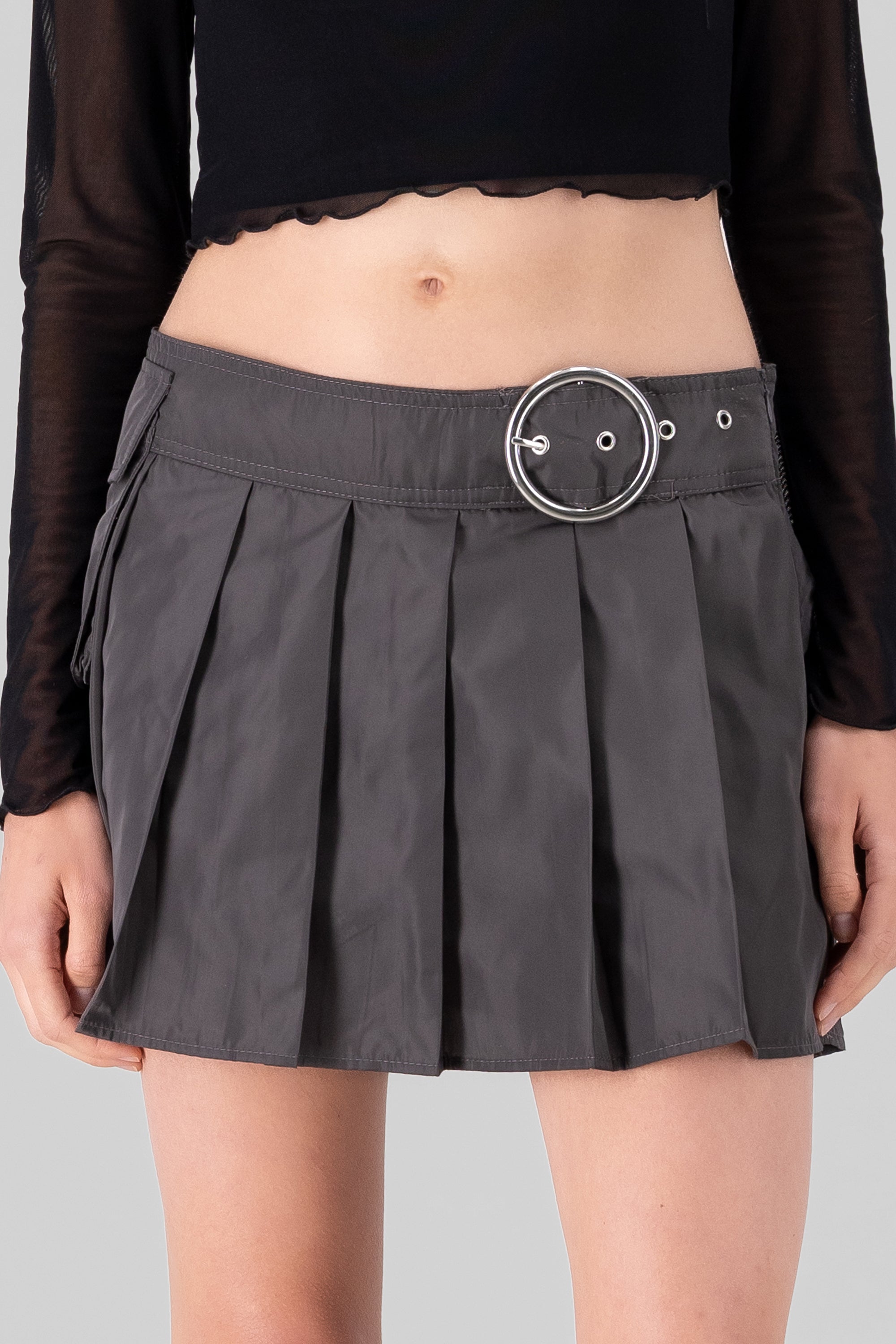 Flada short tableada con cinturon