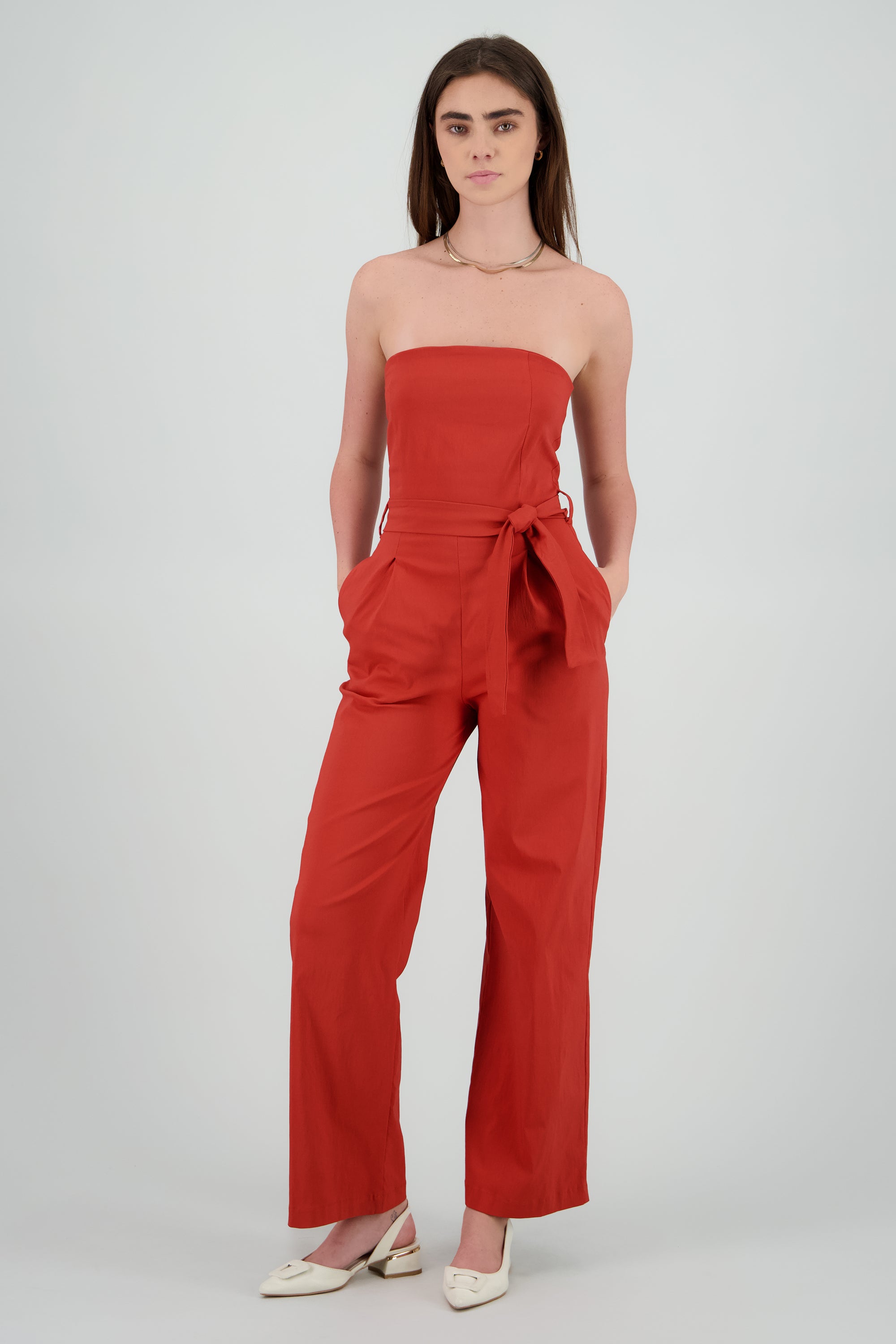 Jumpsuit strapless detalle cinturon