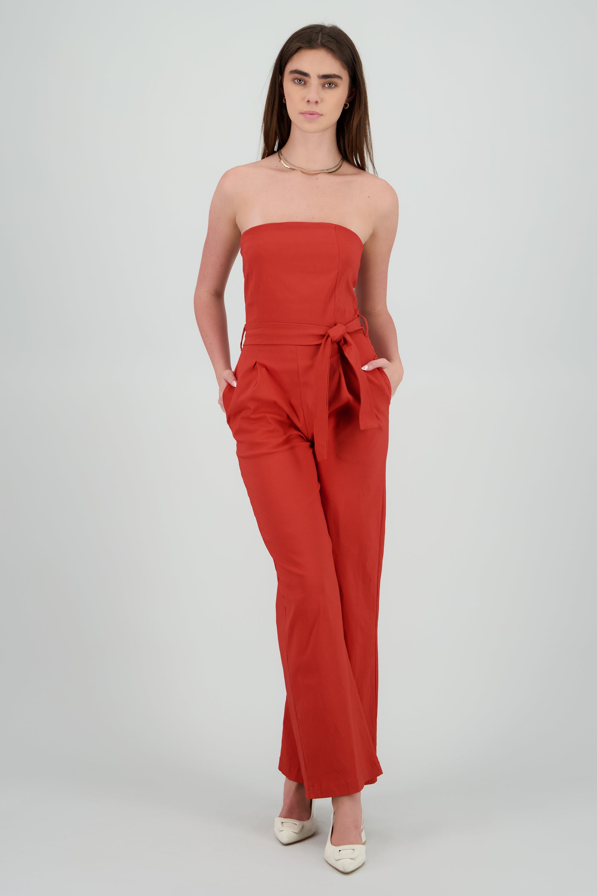 Jumpsuit strapless detalle cinturon