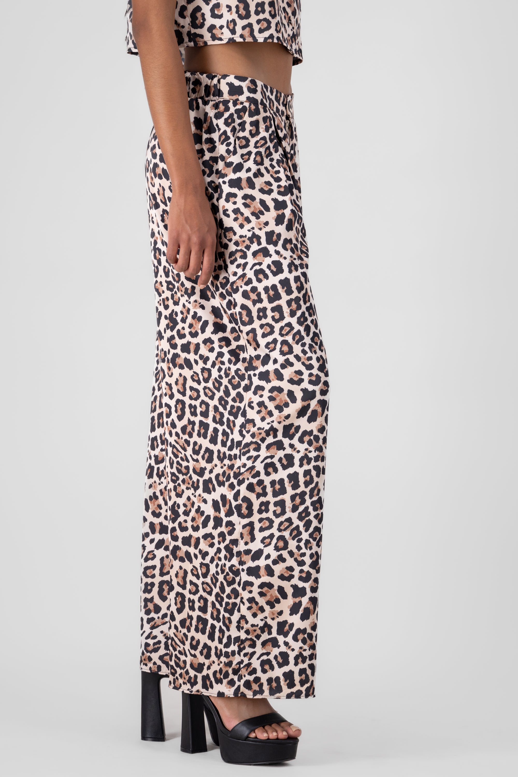 Pantalon amplio animal print