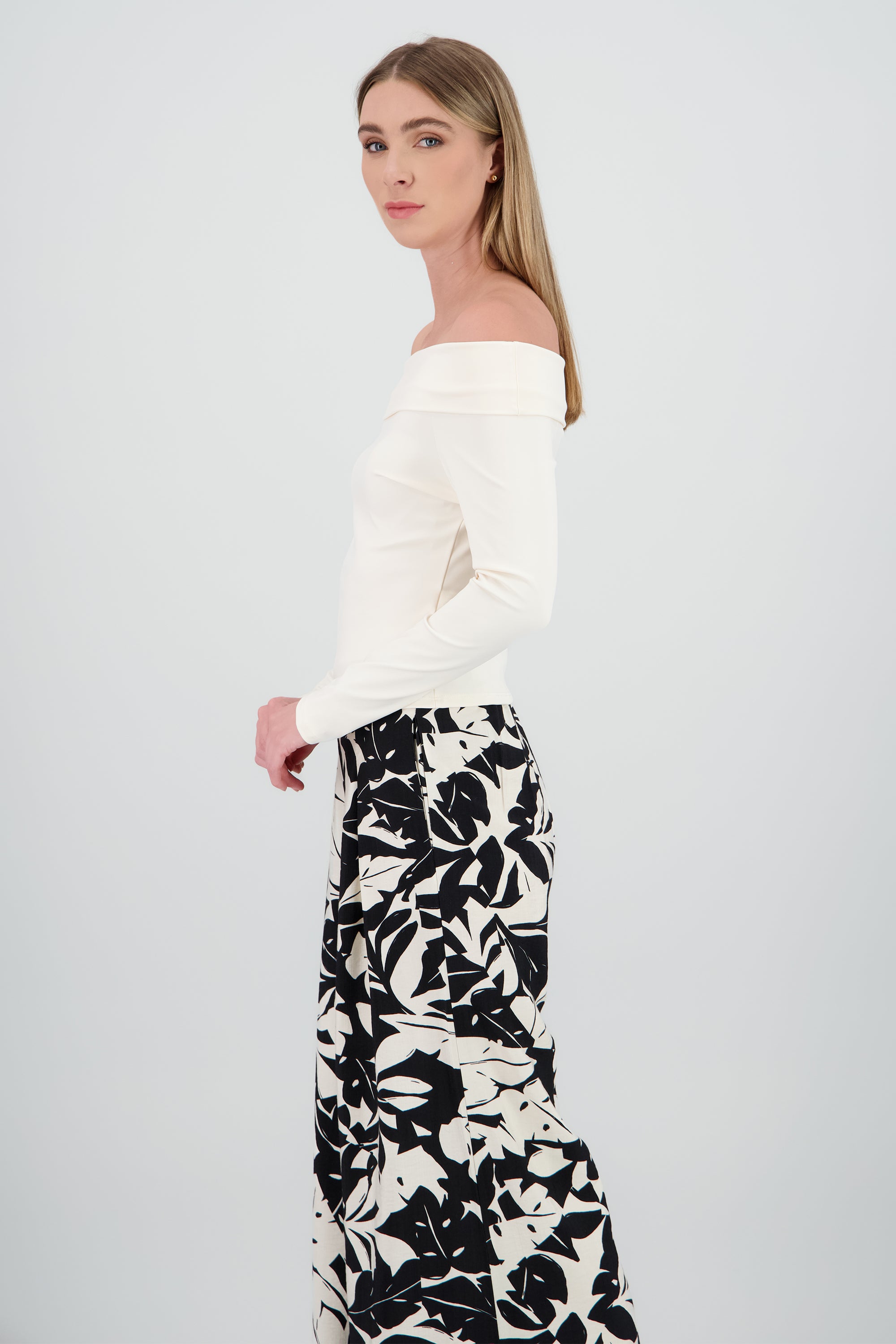 Top off shoulder liso