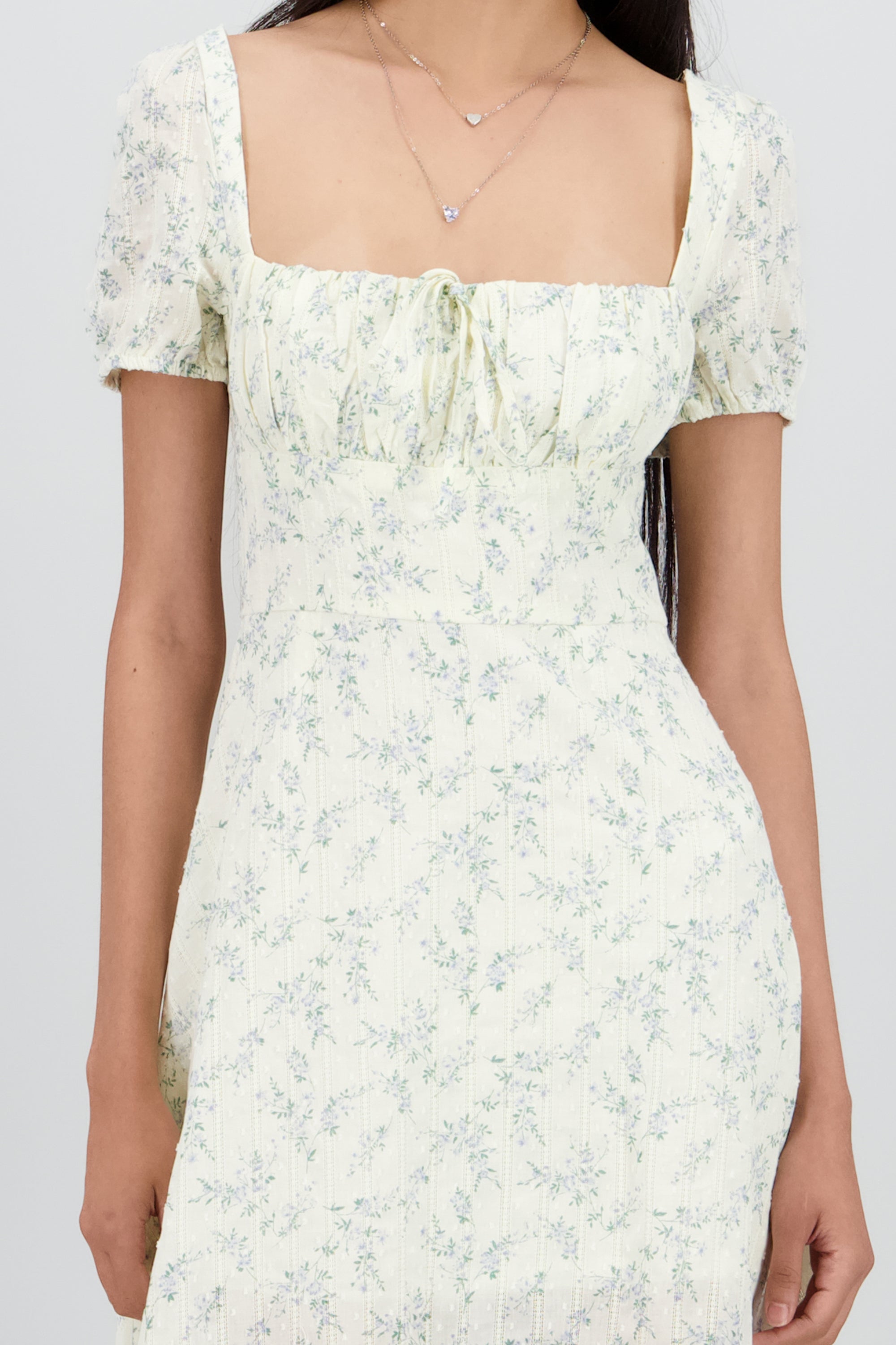 Vestido maxi con flores textura