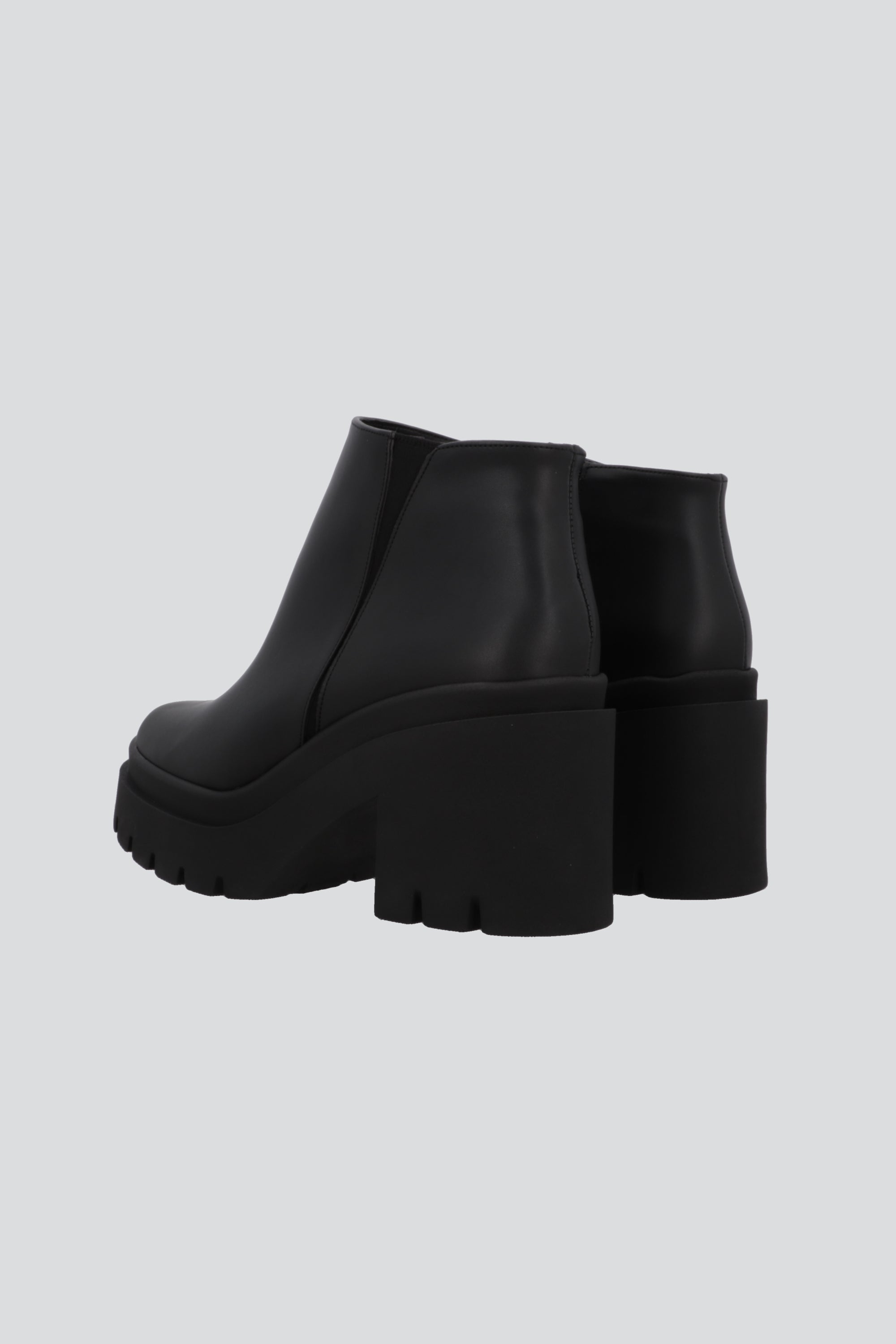 Botin basico tacon cuadrado