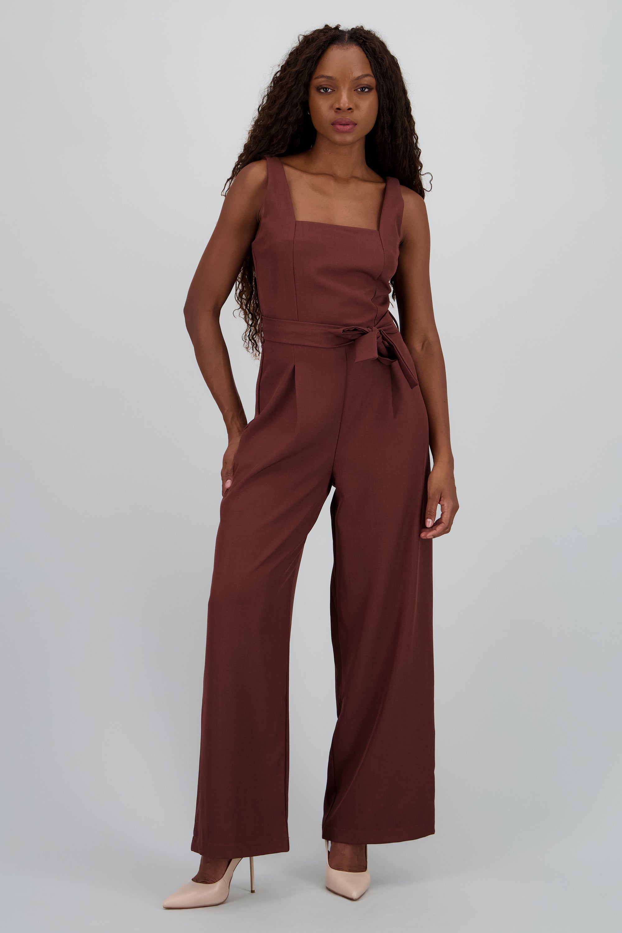 DARK BROWN