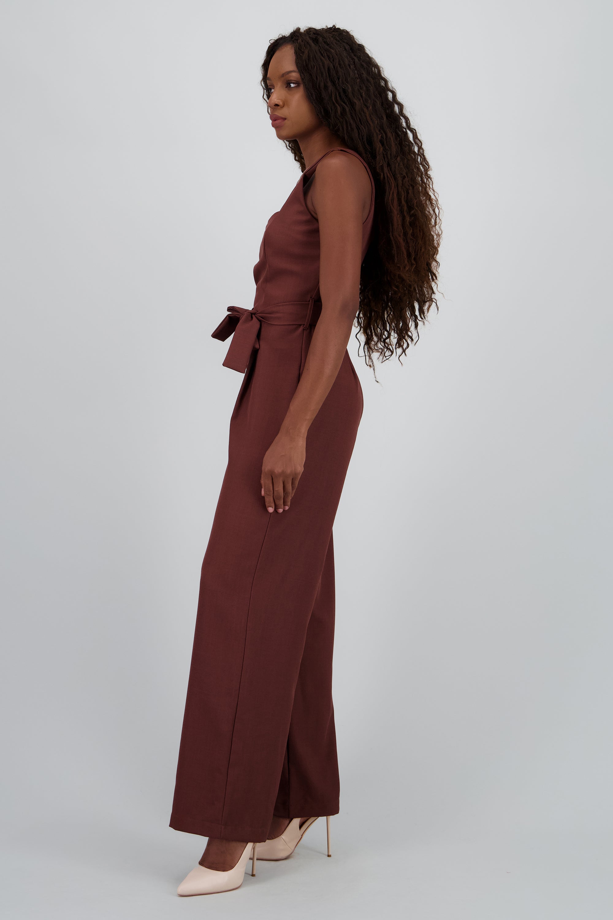 DARK BROWN