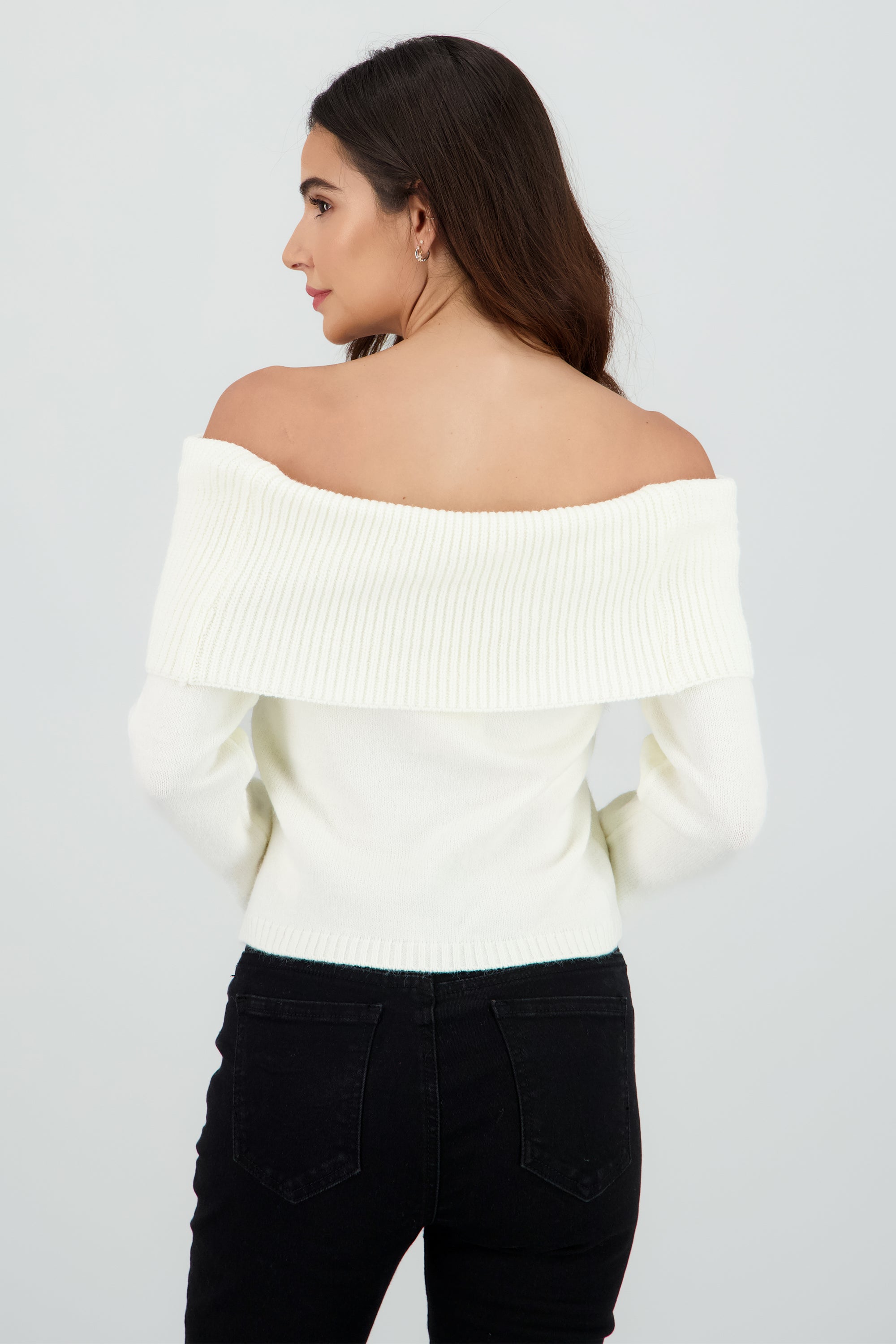 Sueter off shoulder tejido liso
