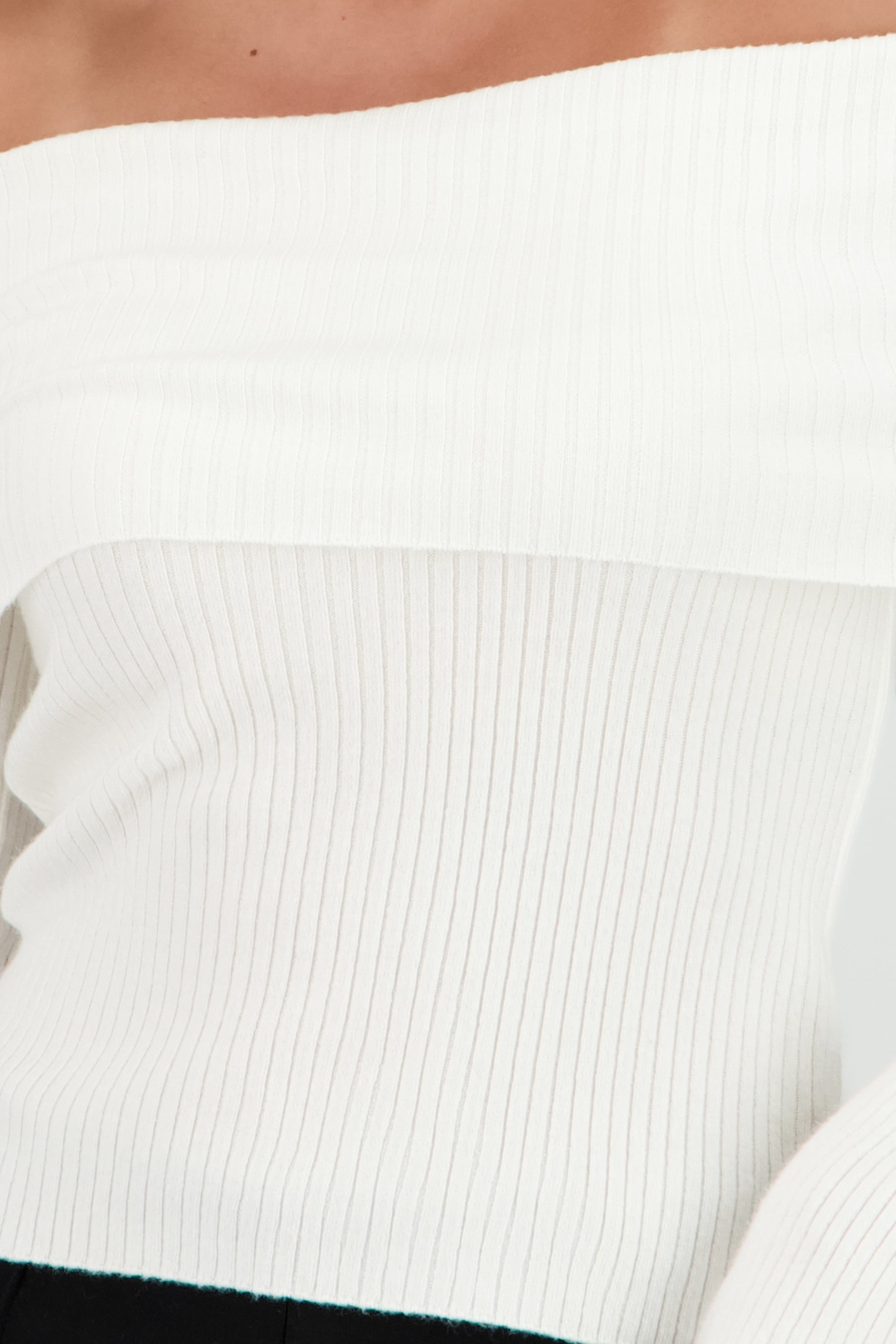 Sueter off shoulder tejido de punto