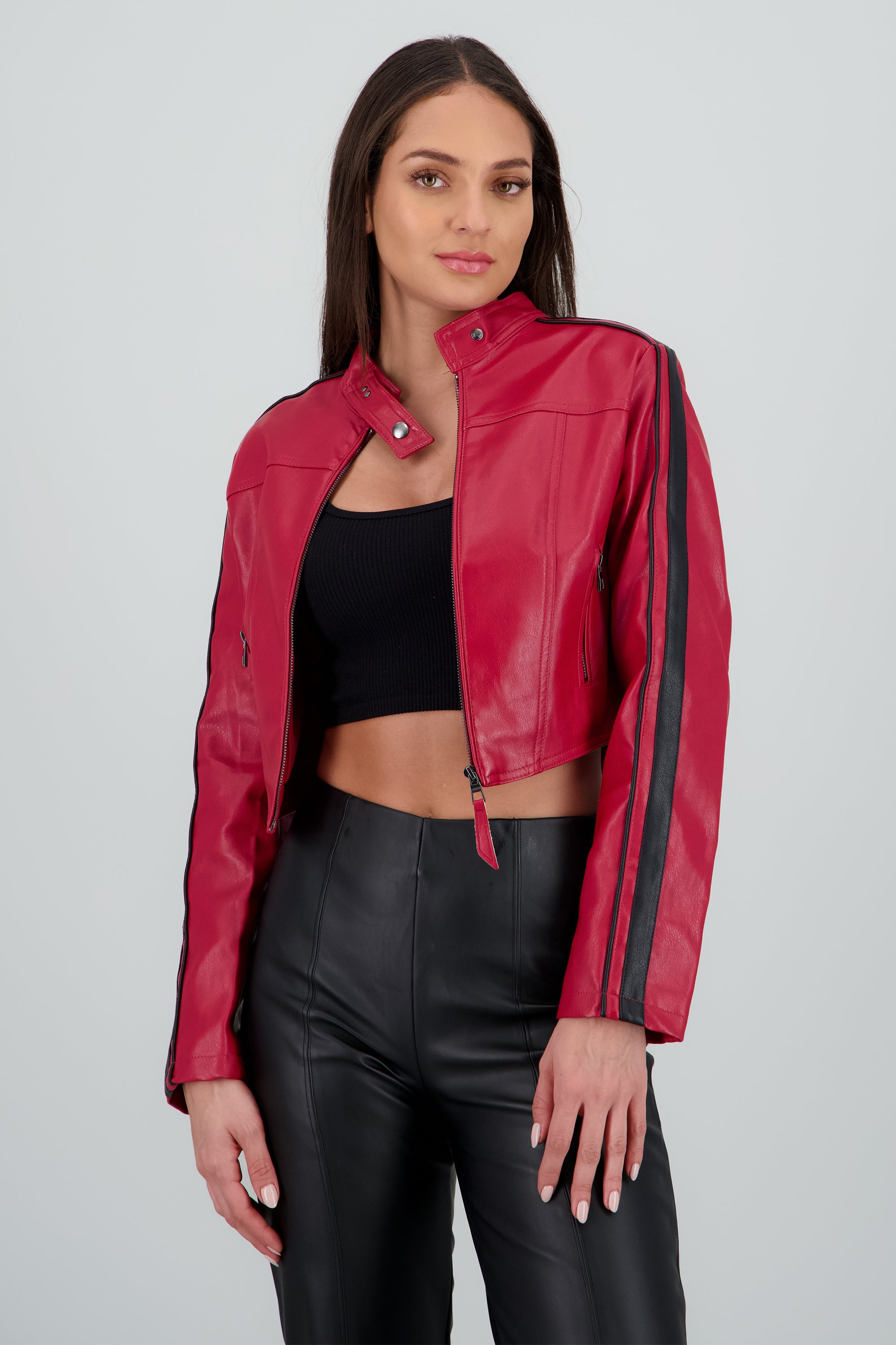 Chamarra biker tipo piel lineas contraste - Main Image