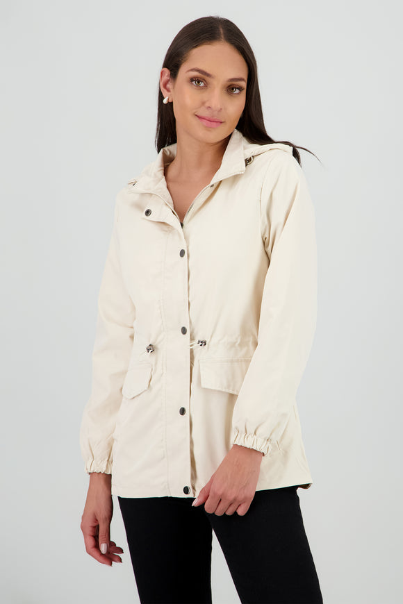 Gabardina corta botones