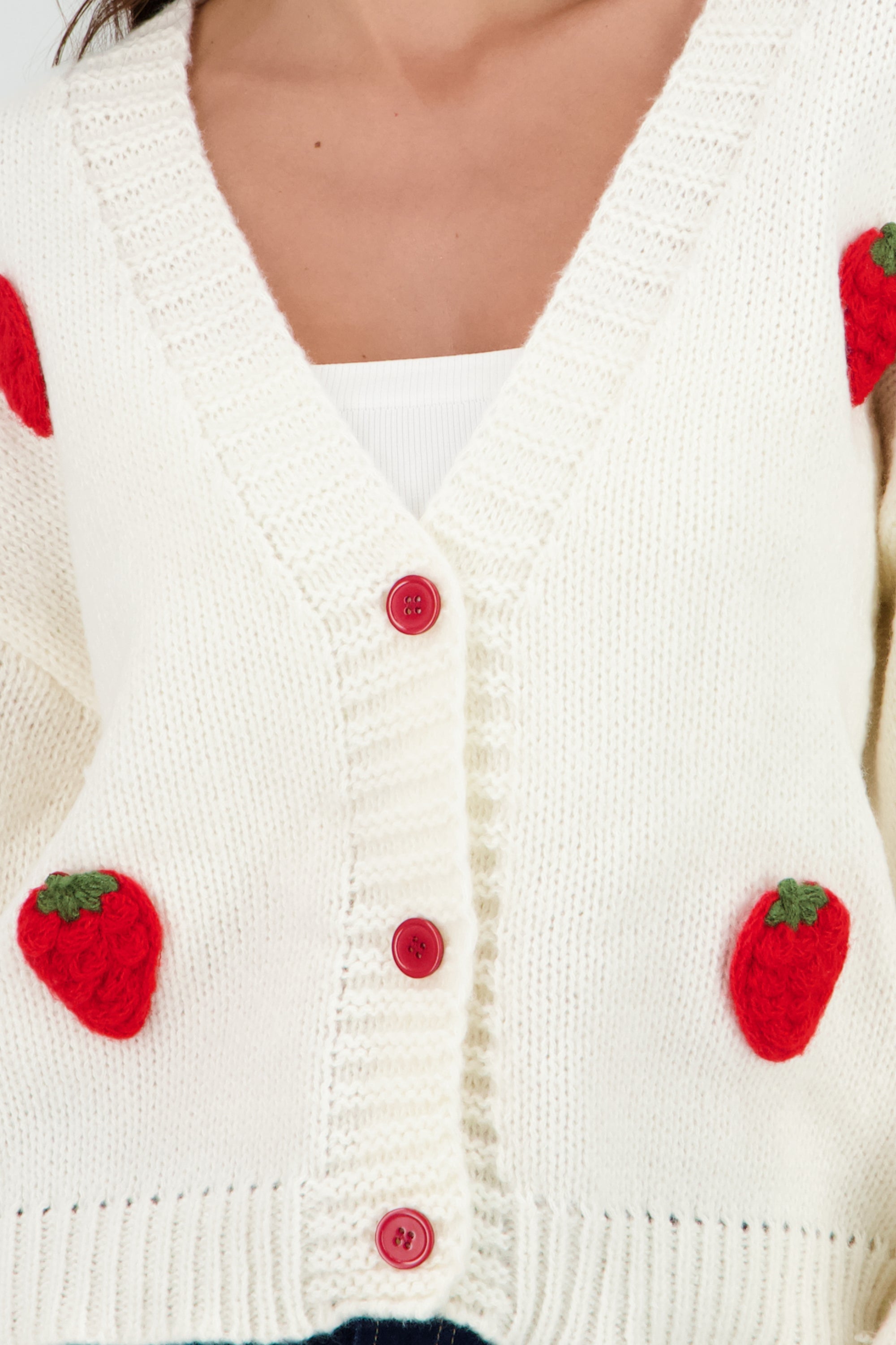 Sueter tejido con fresas 3D