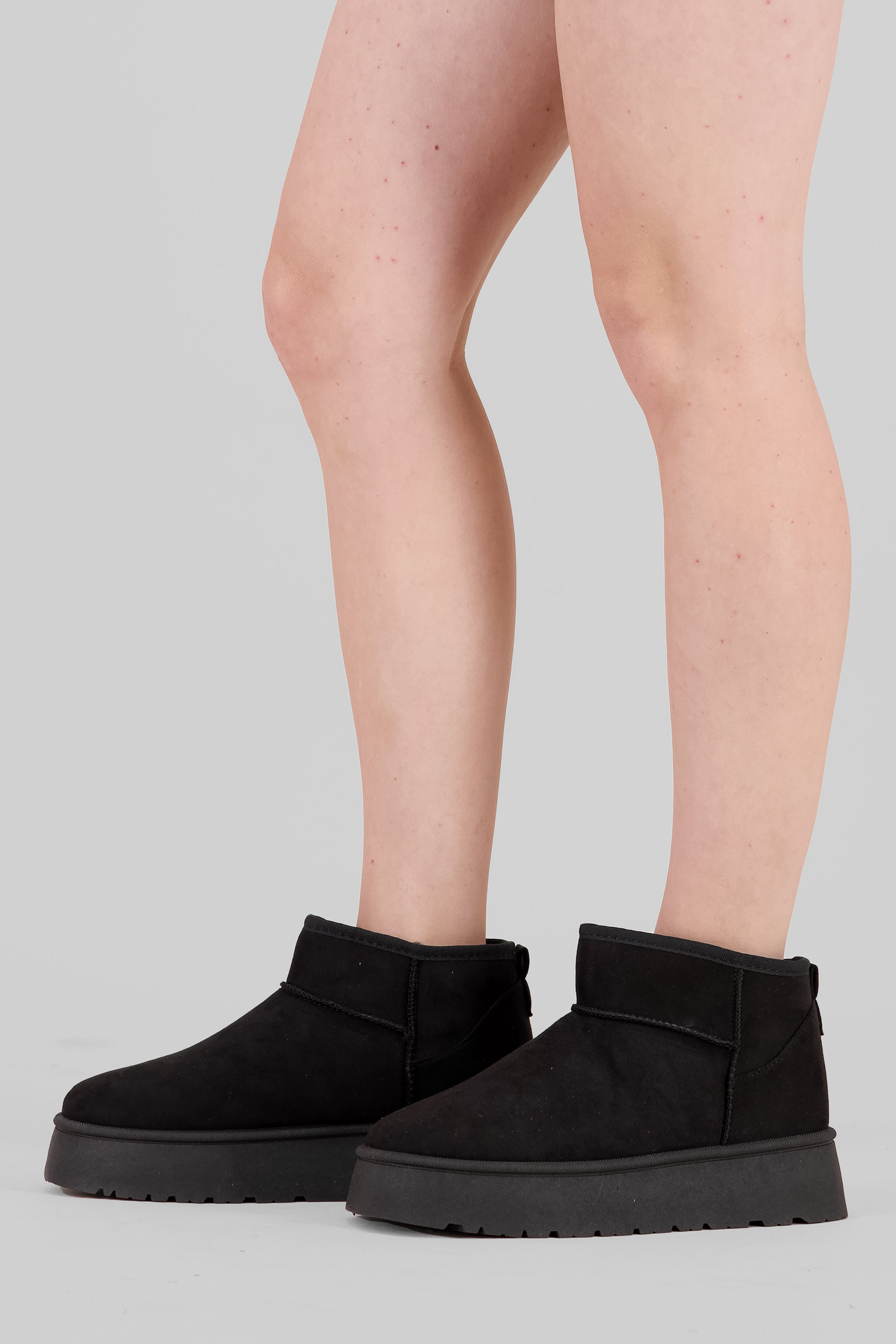 Bota corta plataforma peluche