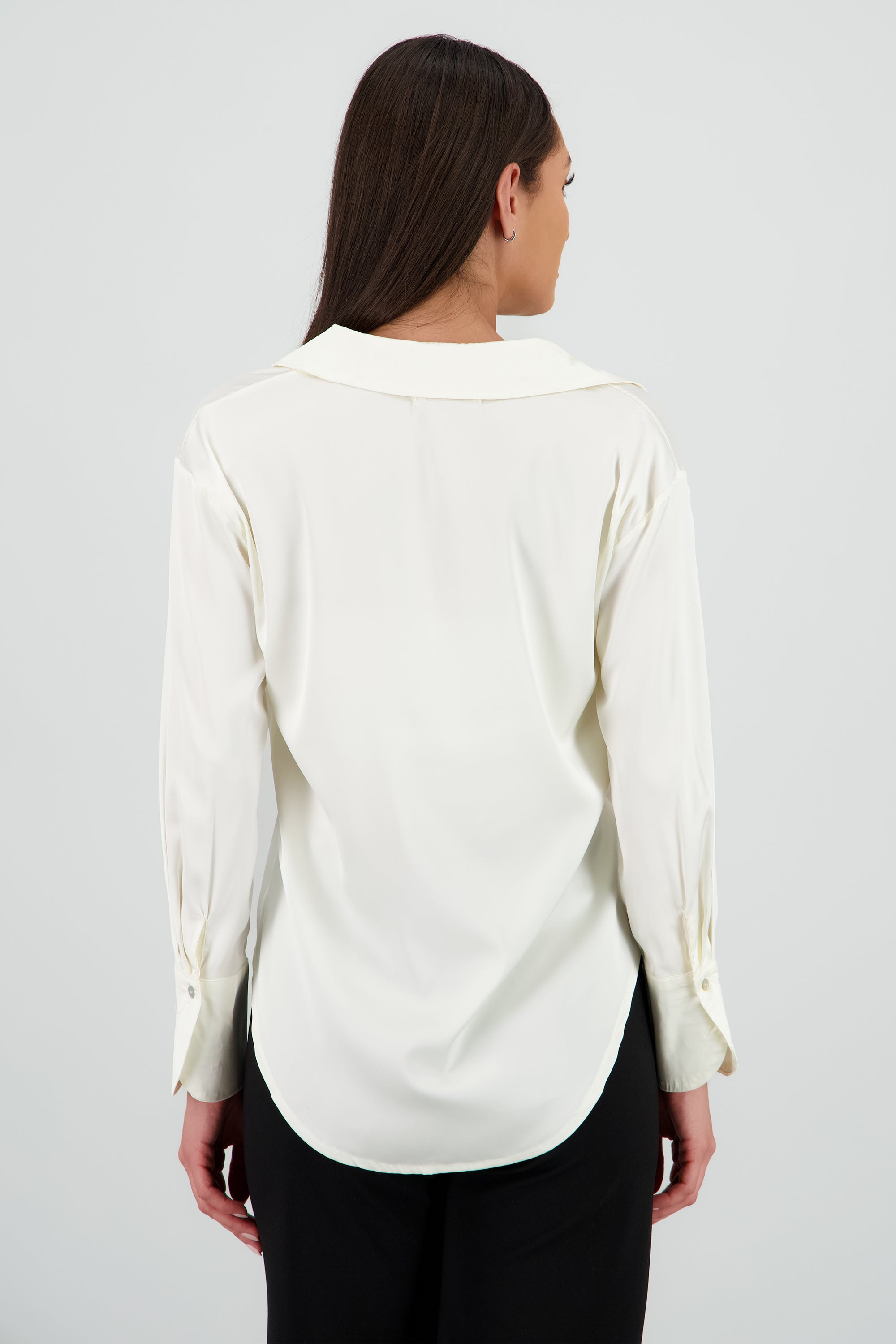 Camisa oversize cuello satin