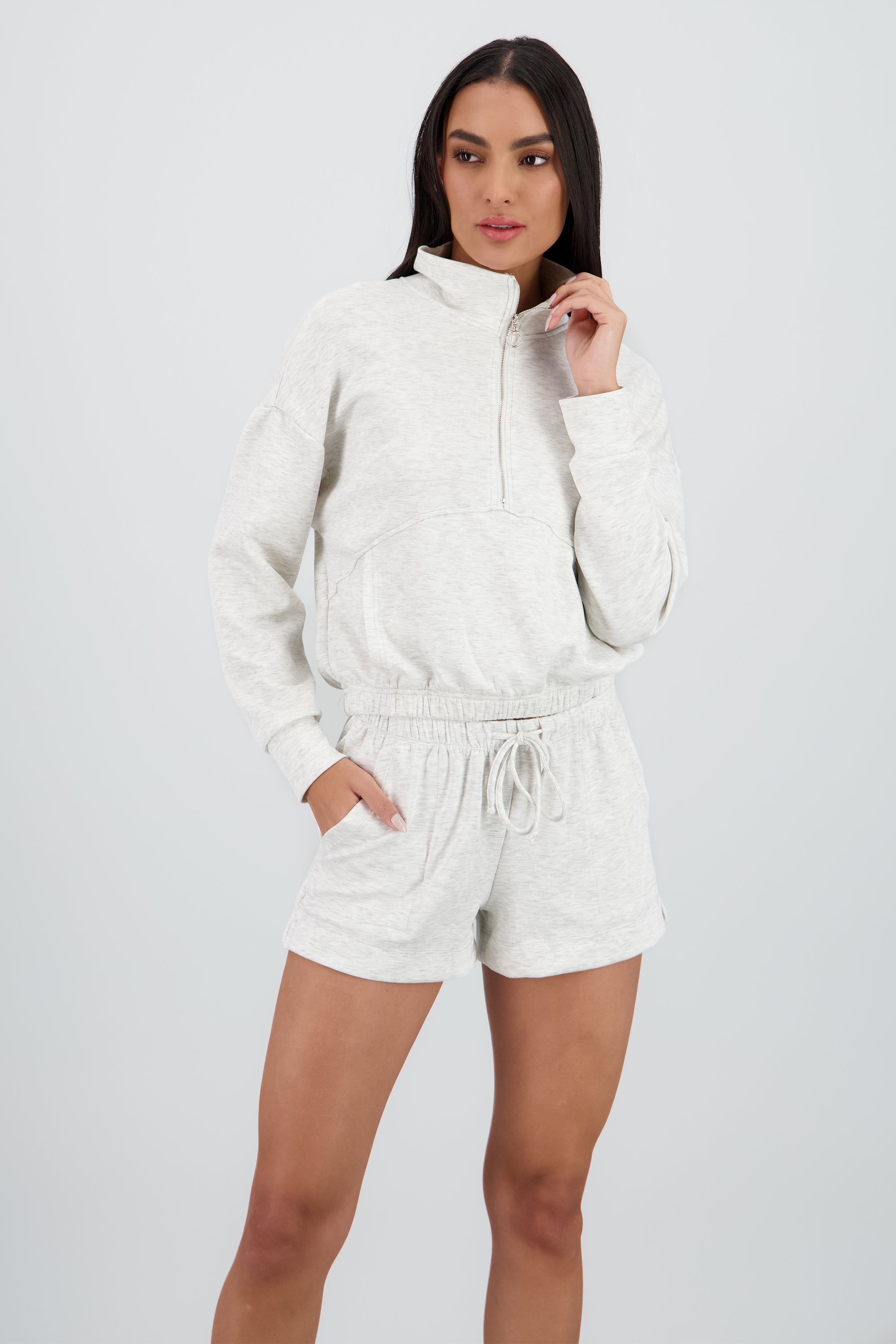 Sudadera cuello alto con cierre CREMA