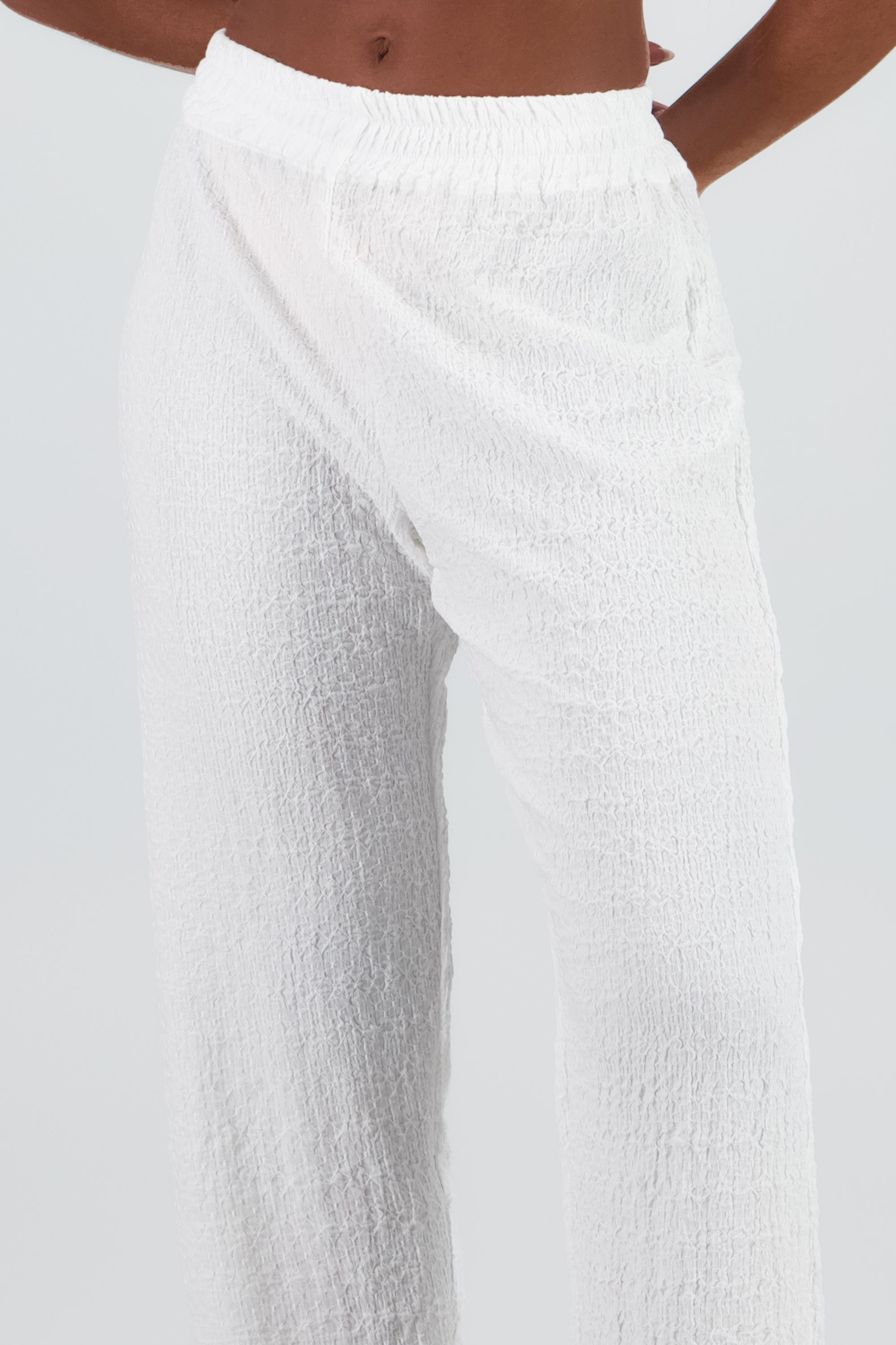 Pantalon ligero recto textura