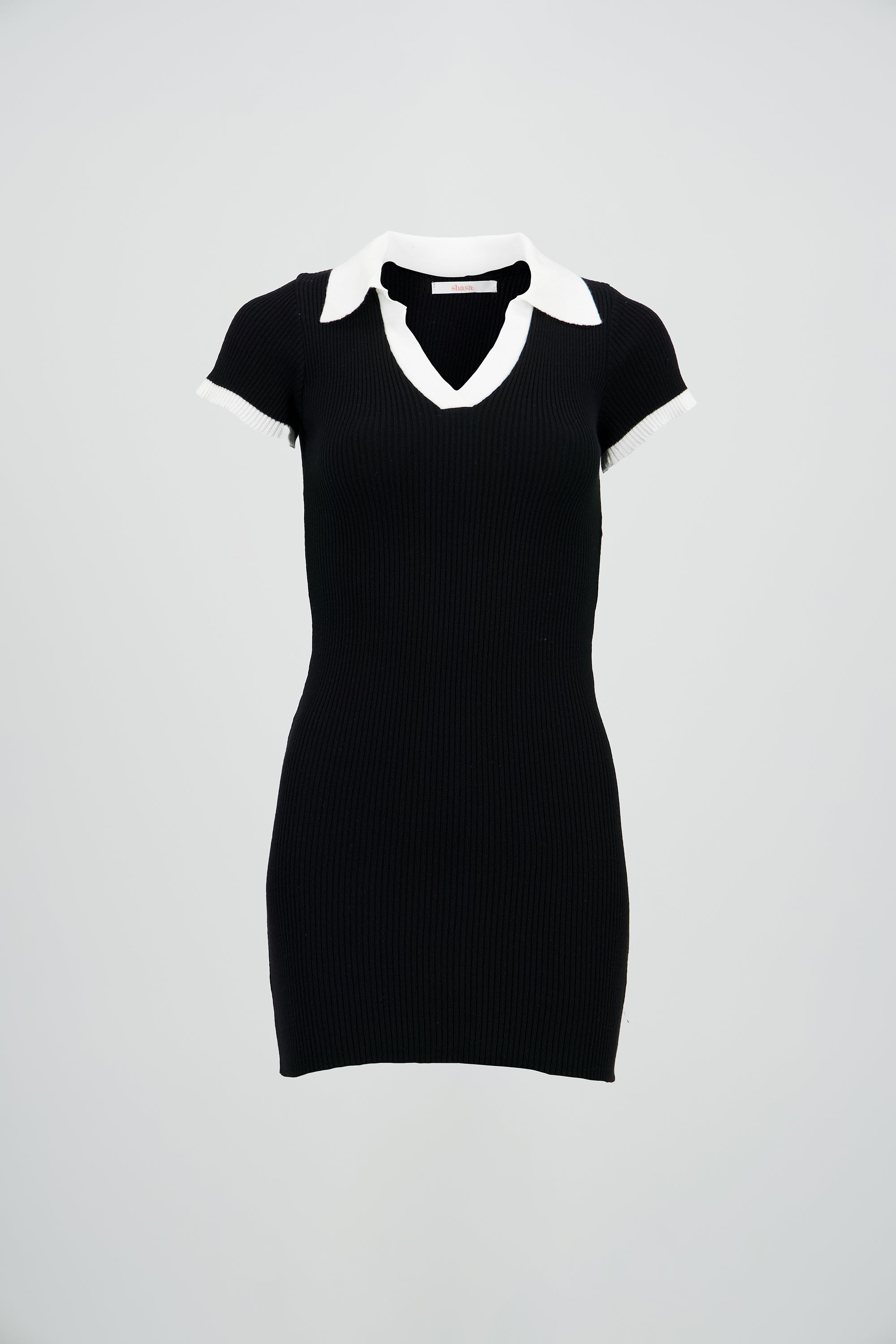Vestido mini con cuello polo