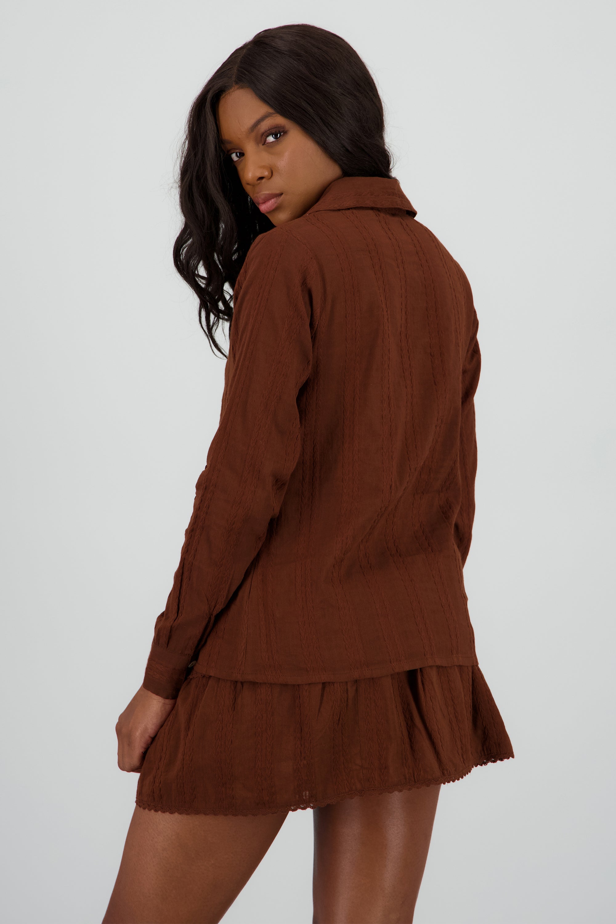 DARK BROWN