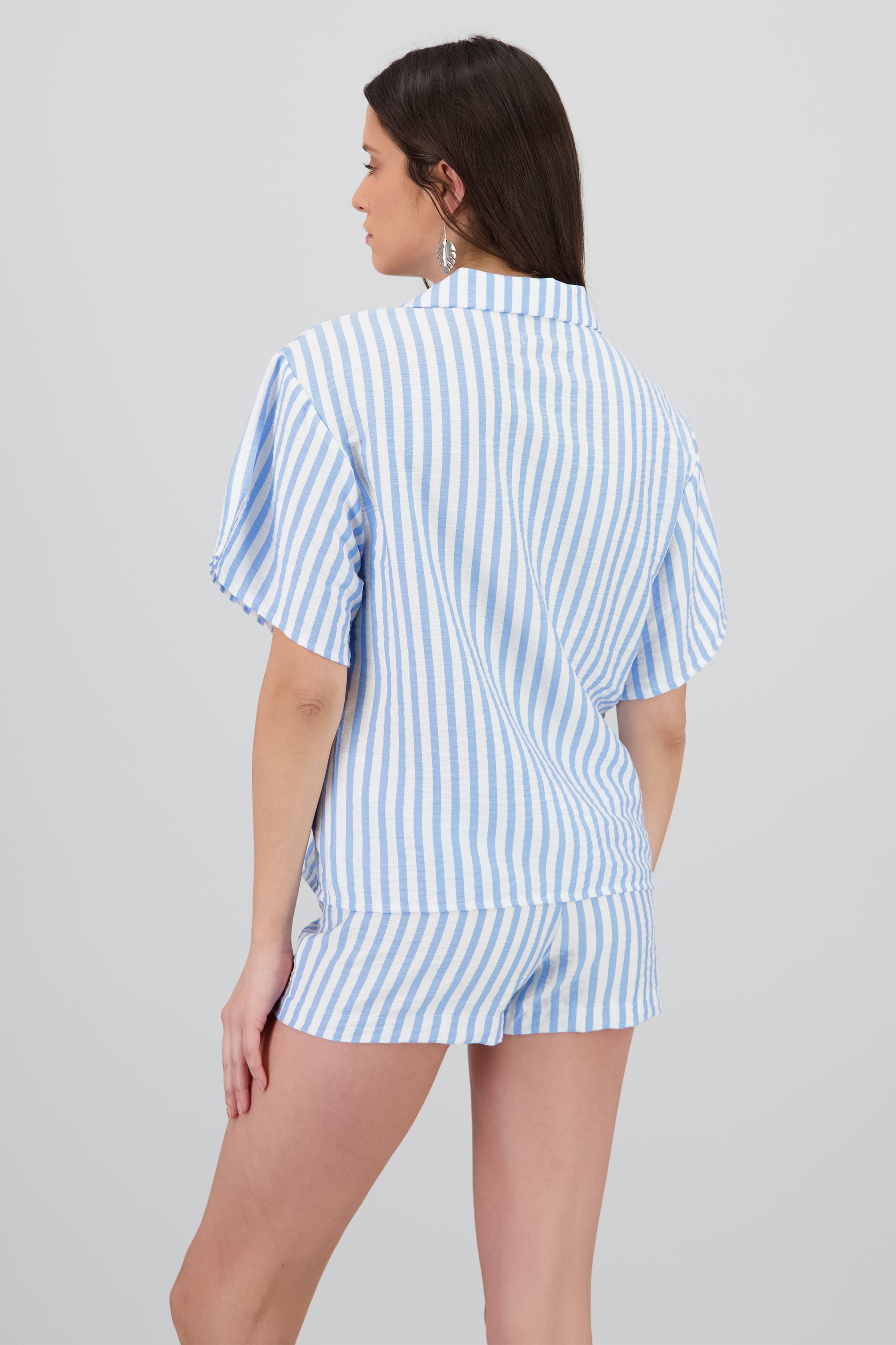 Camisa over rayas amarres