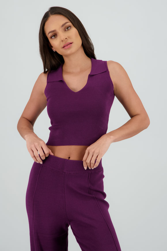 Top tejido liso cuello polo