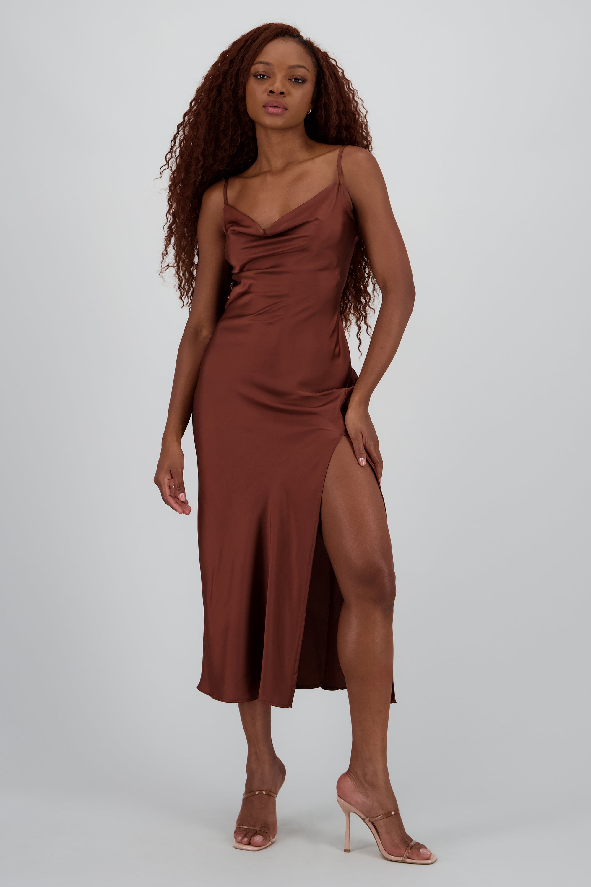 DARK BROWN