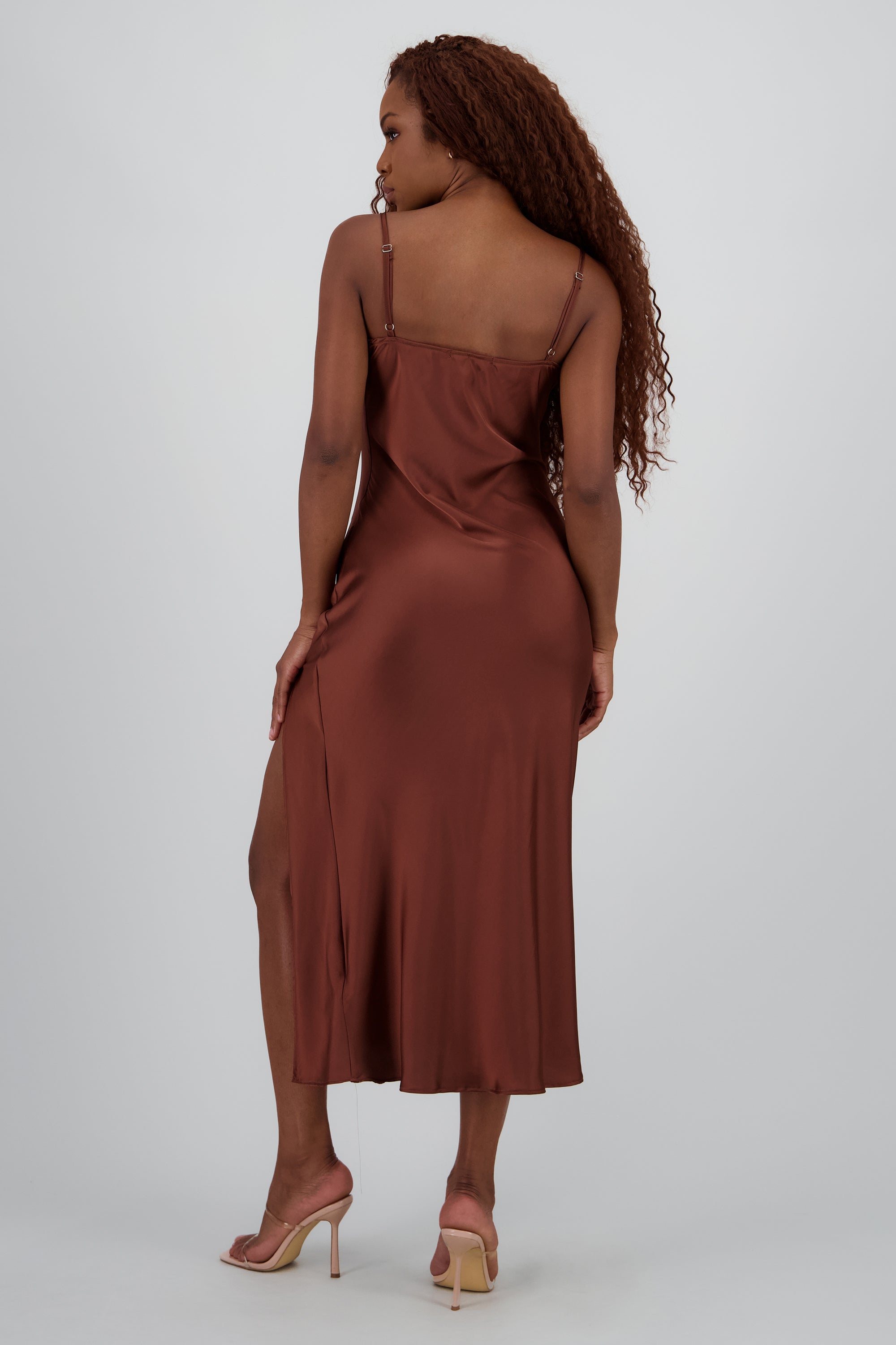 DARK BROWN