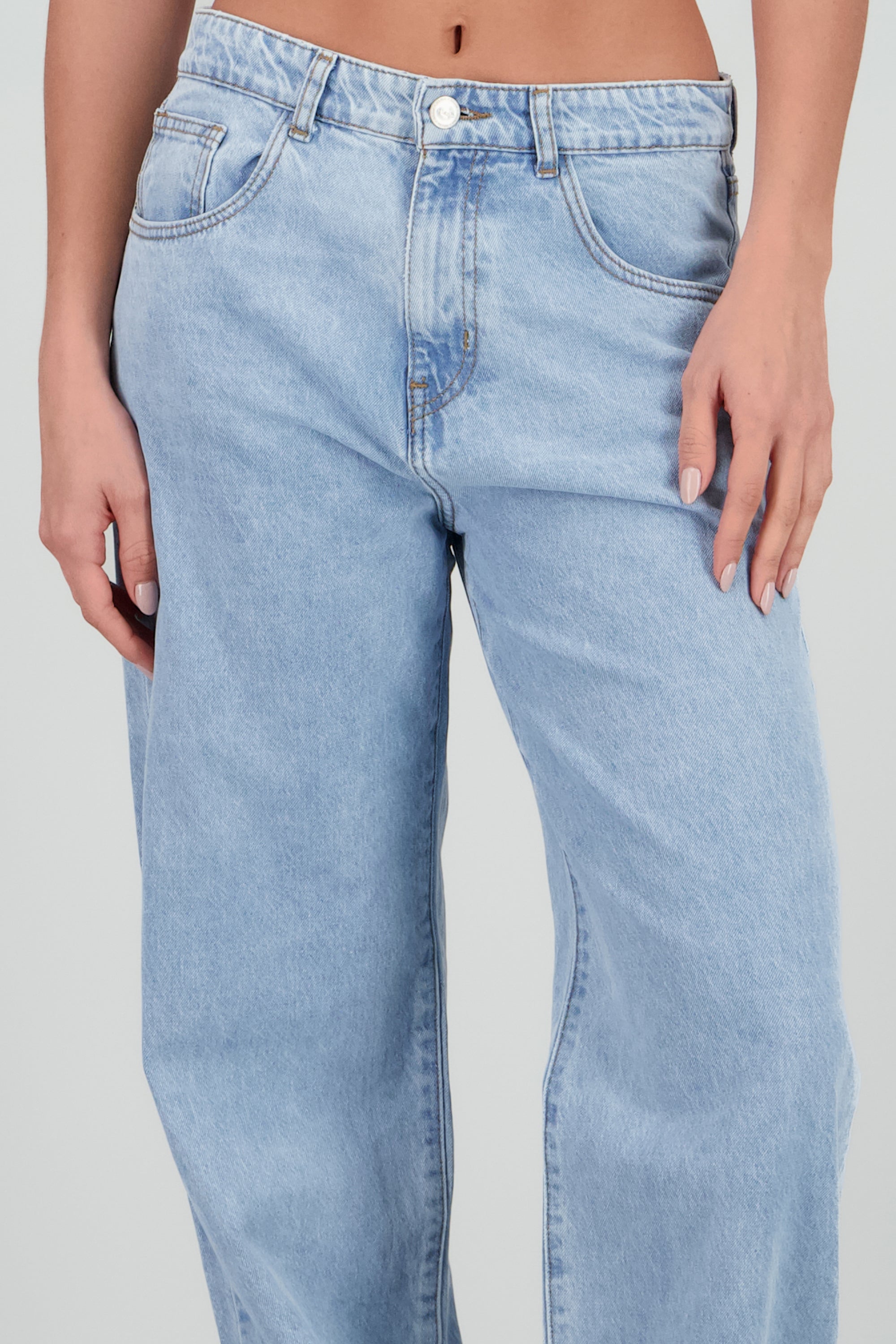 LIGHT ACID WASH