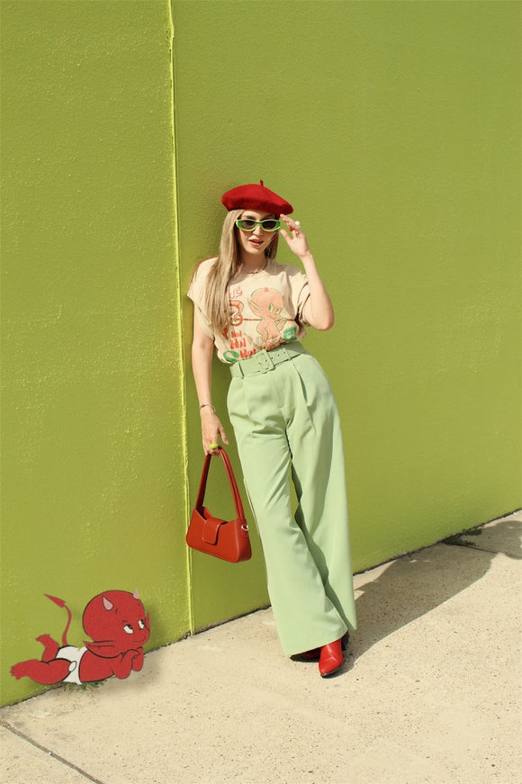 Playera over hot stuff pizza