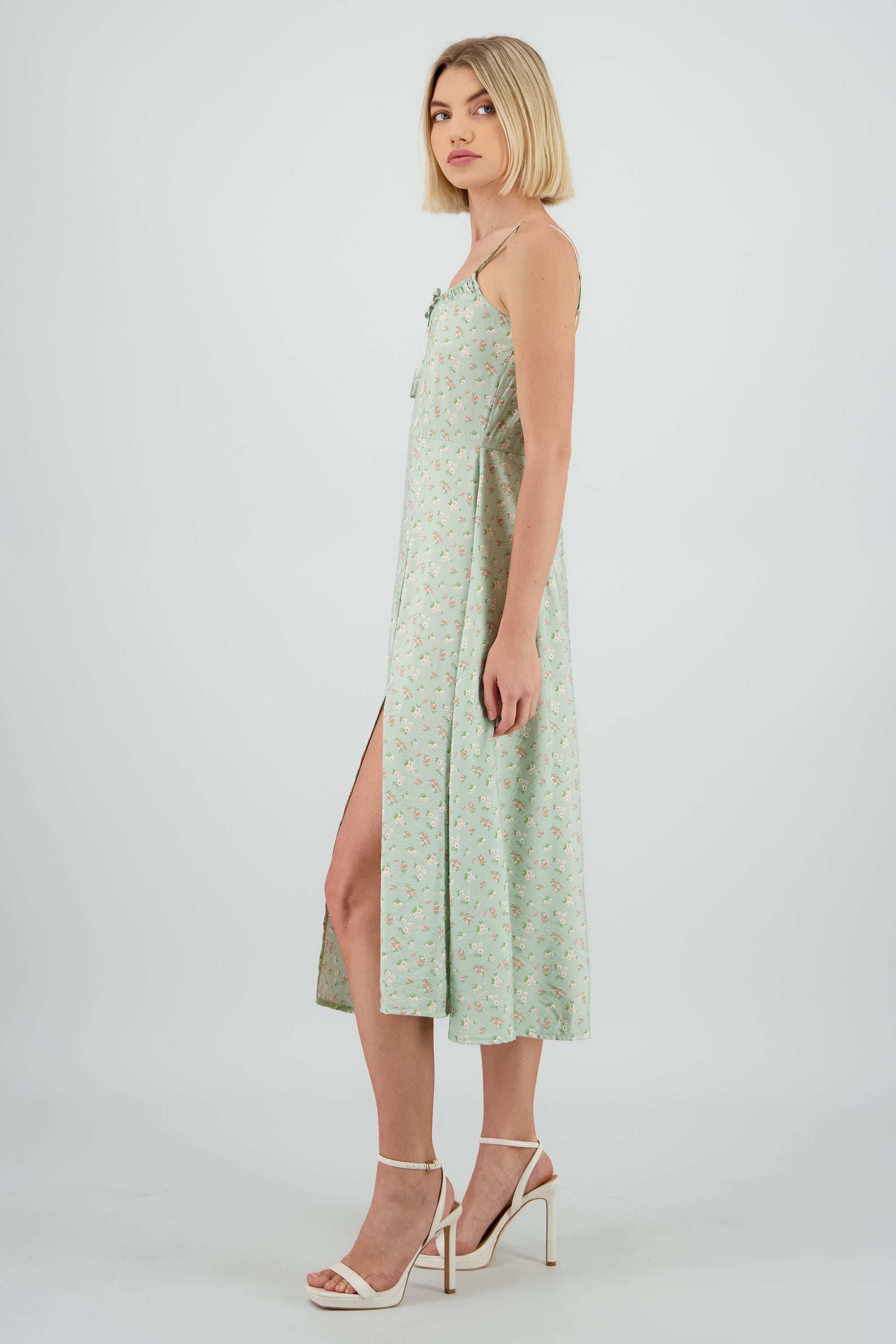 LIGHT GREEN