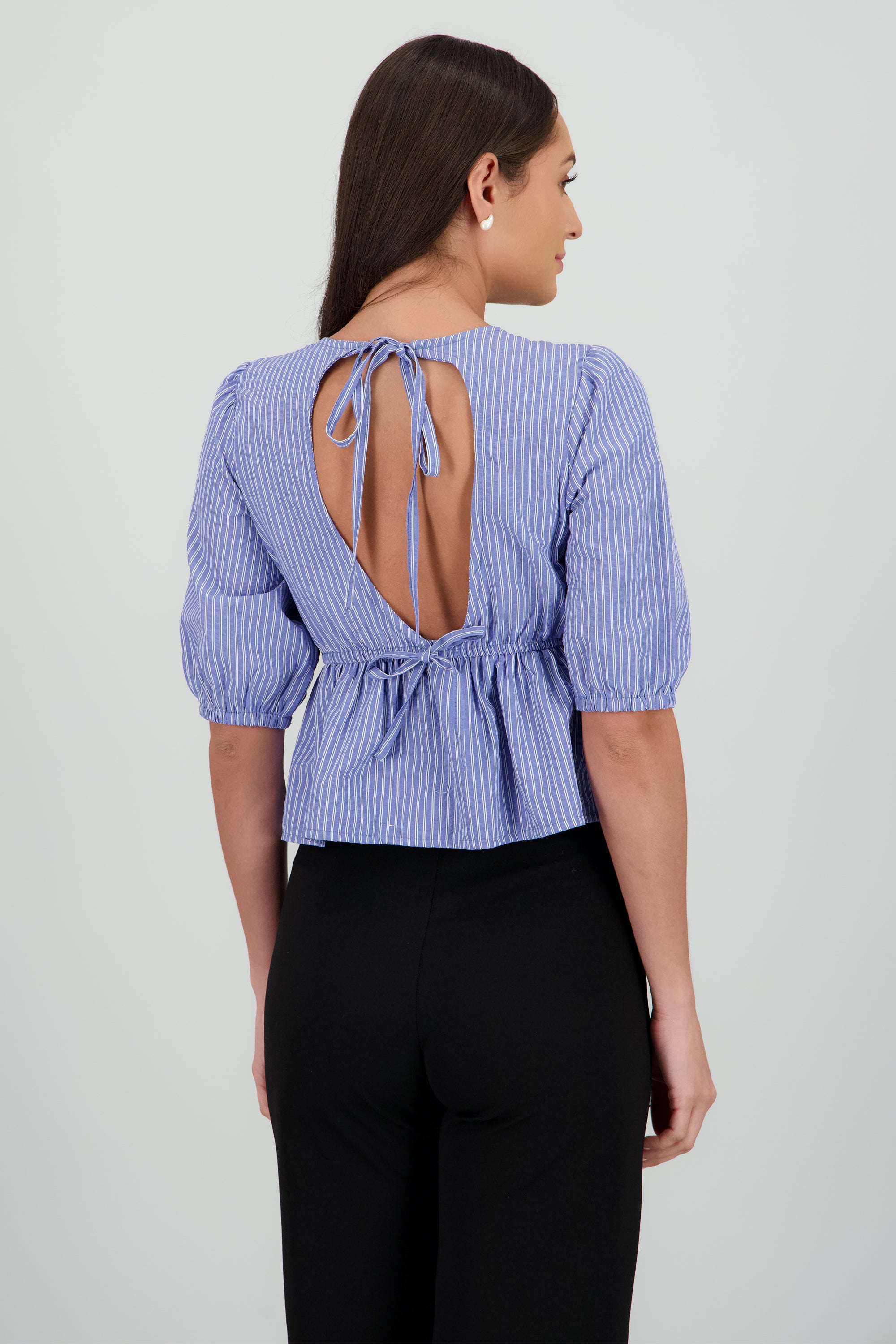 Blusa manga larga detalle moño en espalda rayas