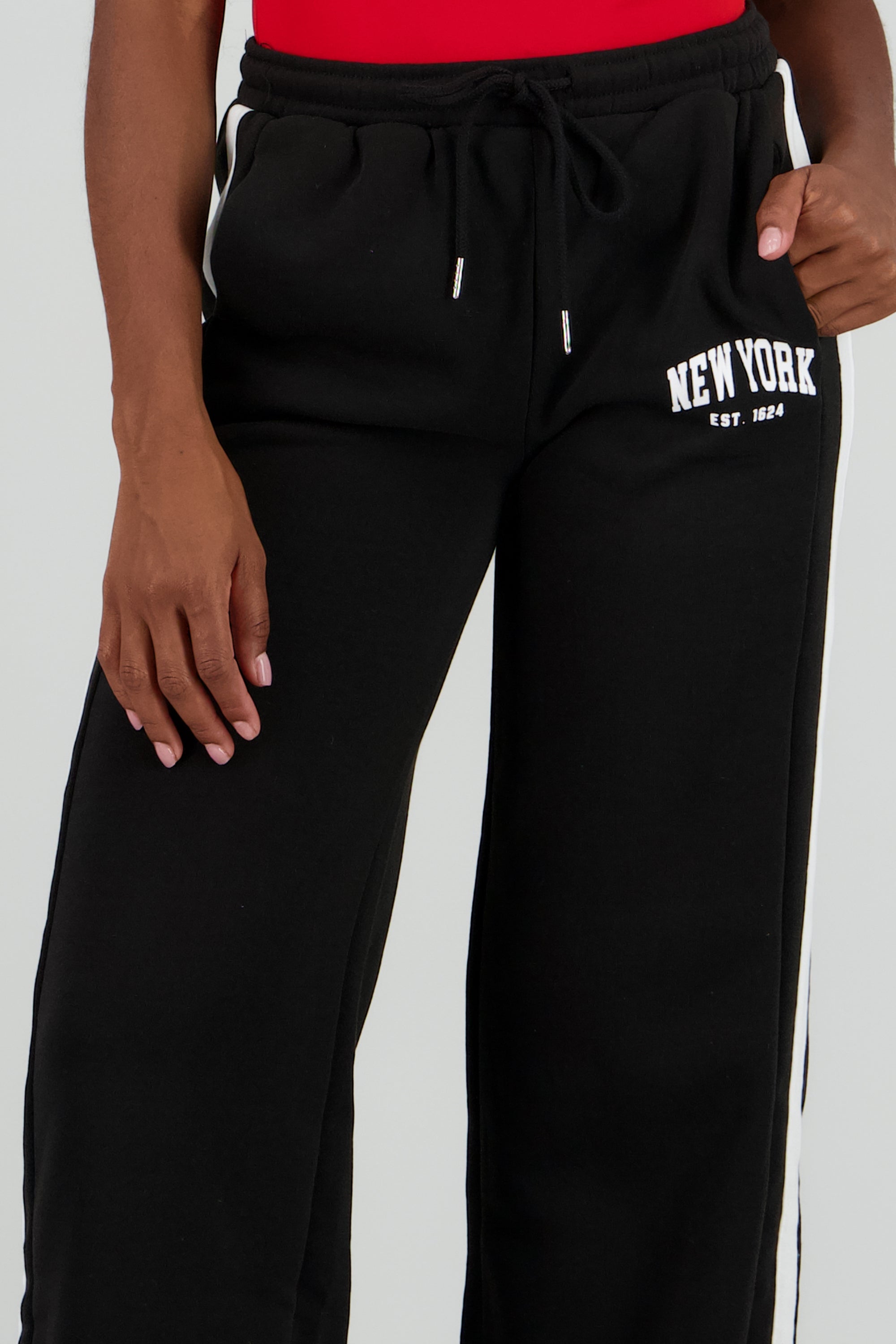 BLACK COMBO
