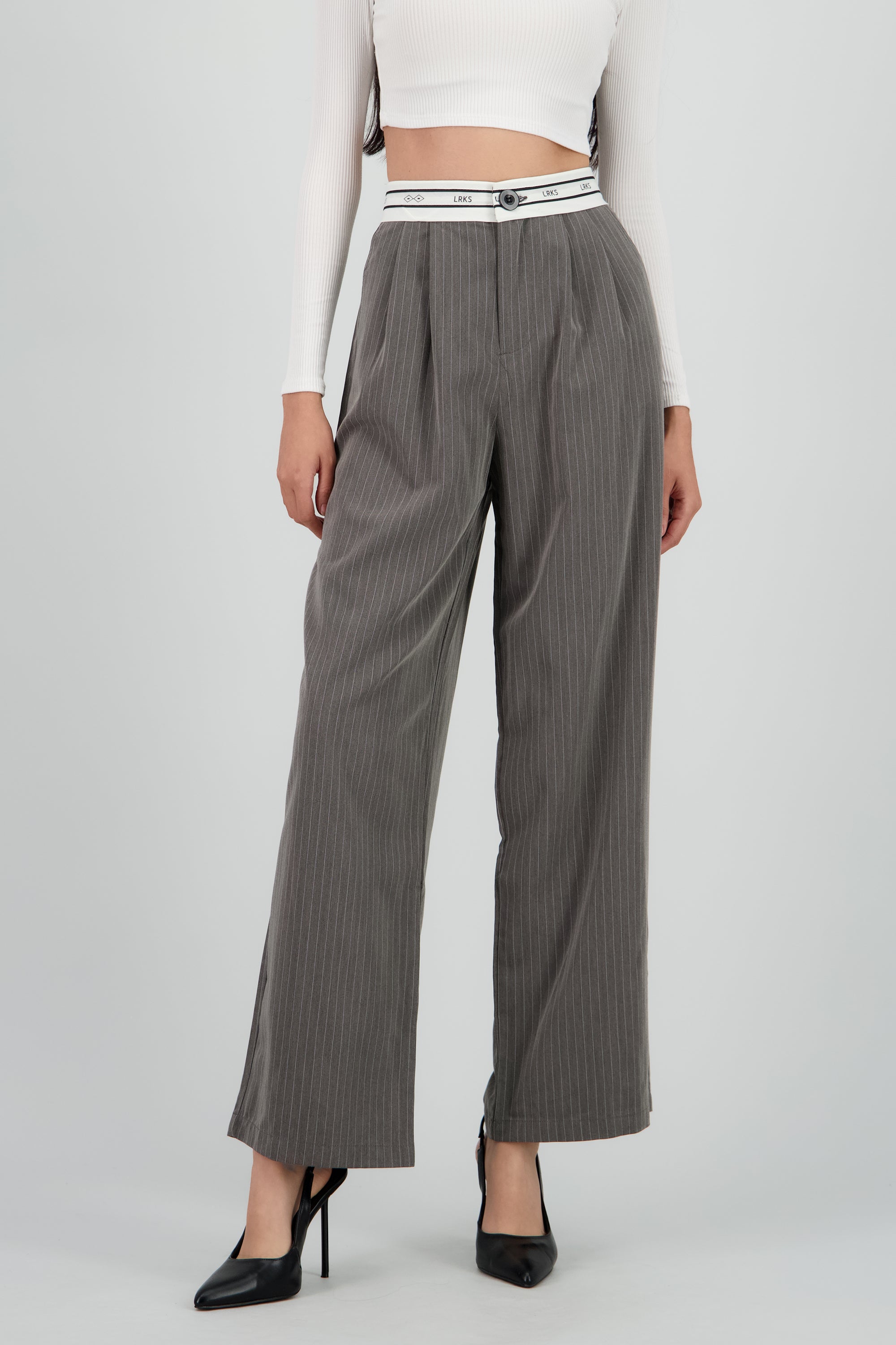 GRAY
