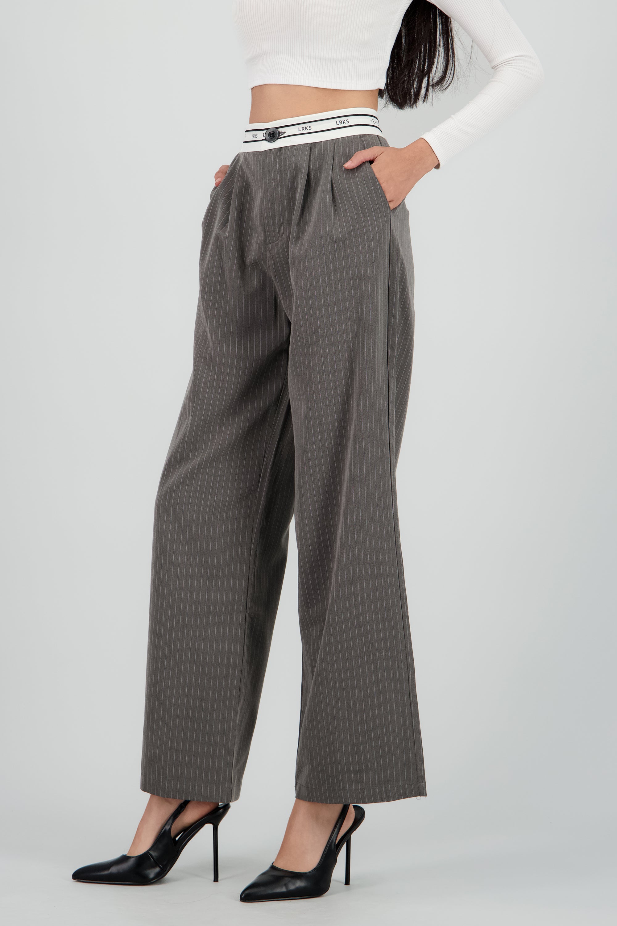 GRAY