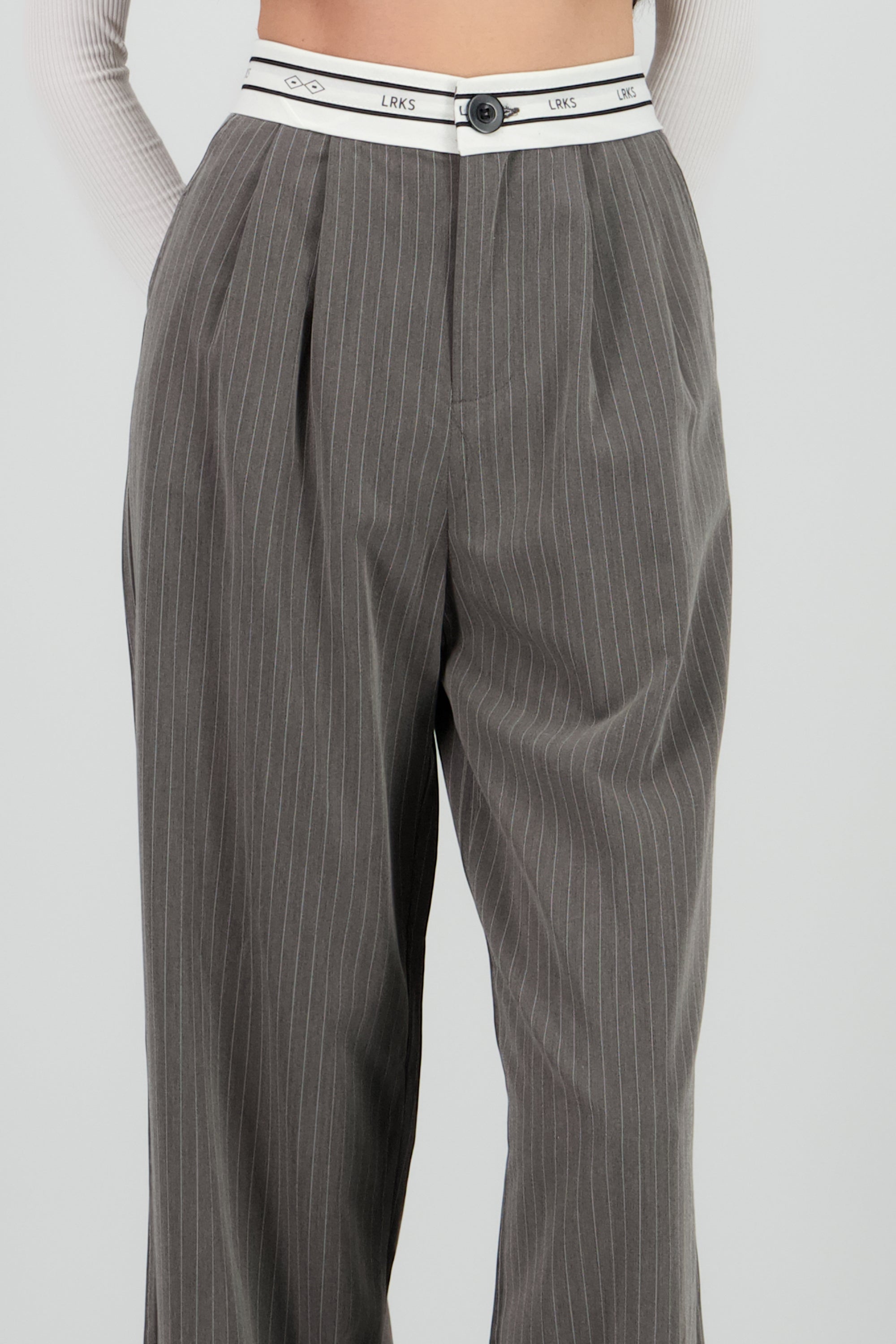 GRAY